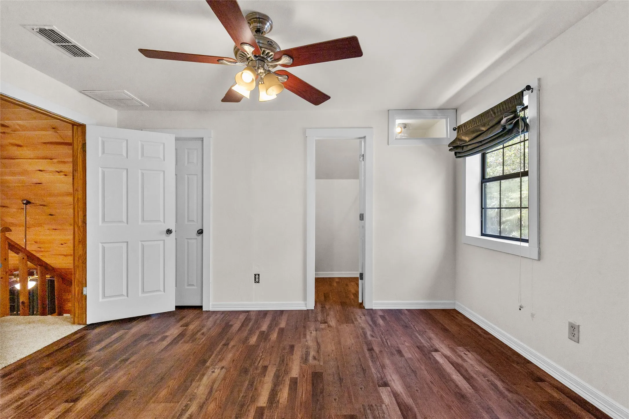 Single Family Residence For Sale in Rains County , 1147 Rs County Road 3503, Emory, Texas 75440, 4 Bedroom, 4 Bathroom, Garage spaces, 2,324 Sqft, built in 2001, mls#21361183, Real Estate Agent in Emory, Homes For Sale in Rains county, Homes For Sale in Emory, Realtor in Emory Texas, Real Estate Brokerage Independent Realty Texas, Luminita Cordes Realtor