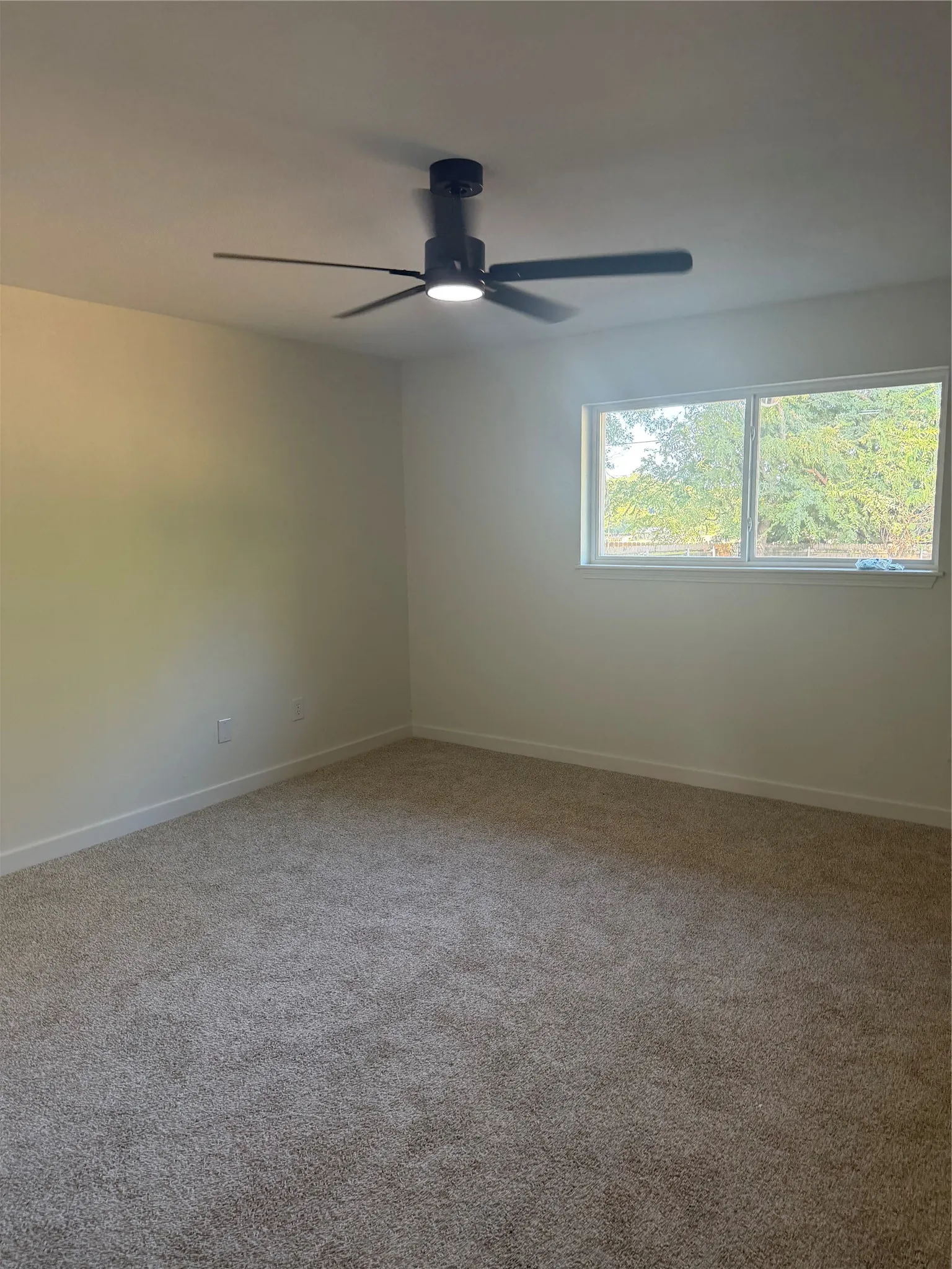 Single Family Residence For Sale in Wise County , 102 S Sendero Drive, Decatur, Texas 76234, 3 Bedroom, 2 Bathroom, 2 Garage spaces, 1,460 Sqft, built in 1991, mls#21361185, Real Estate Agent in Decatur, Homes For Sale in Wise county, Homes For Sale in Decatur, Realtor in Decatur Texas, Real Estate Brokerage Independent Realty Texas, Luminita Cordes Realtor