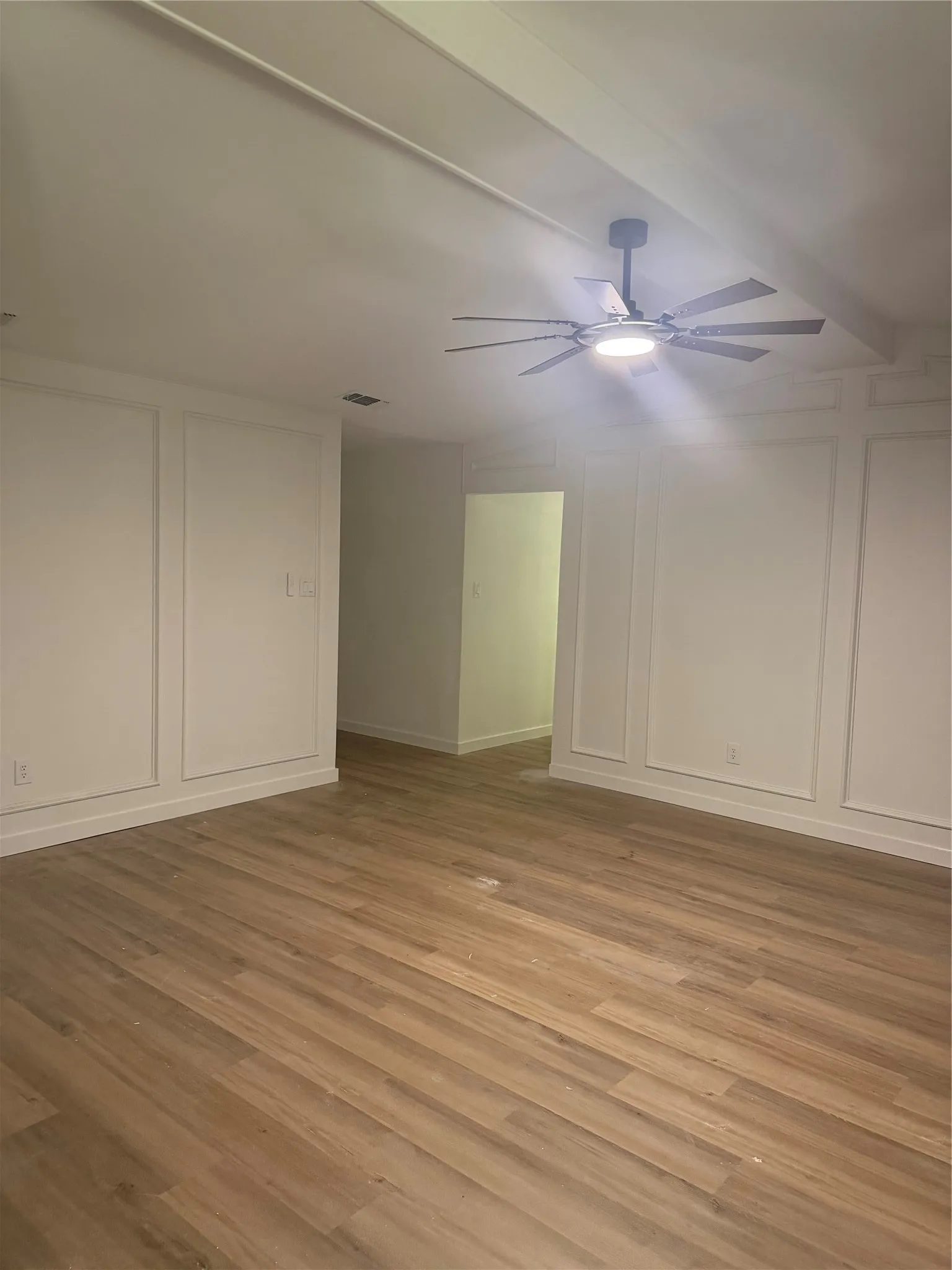 Single Family Residence For Sale in Wise County , 102 S Sendero Drive, Decatur, Texas 76234, 3 Bedroom, 2 Bathroom, 2 Garage spaces, 1,460 Sqft, built in 1991, mls#21361185, Real Estate Agent in Decatur, Homes For Sale in Wise county, Homes For Sale in Decatur, Realtor in Decatur Texas, Real Estate Brokerage Independent Realty Texas, Luminita Cordes Realtor