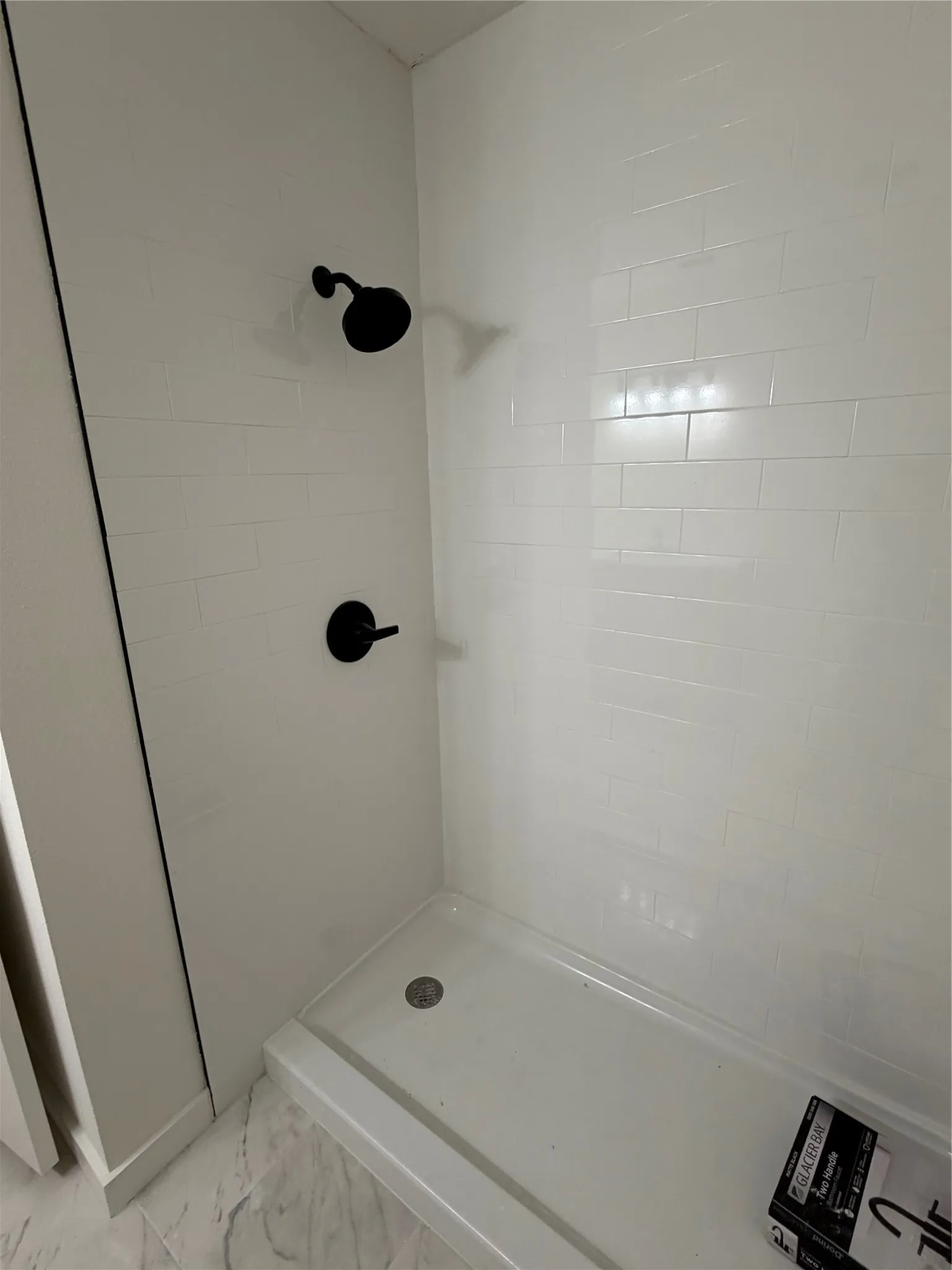 Single Family Residence For Sale in Wise County , 102 S Sendero Drive, Decatur, Texas 76234, 3 Bedroom, 2 Bathroom, 2 Garage spaces, 1,460 Sqft, built in 1991, mls#21361185, Real Estate Agent in Decatur, Homes For Sale in Wise county, Homes For Sale in Decatur, Realtor in Decatur Texas, Real Estate Brokerage Independent Realty Texas, Luminita Cordes Realtor