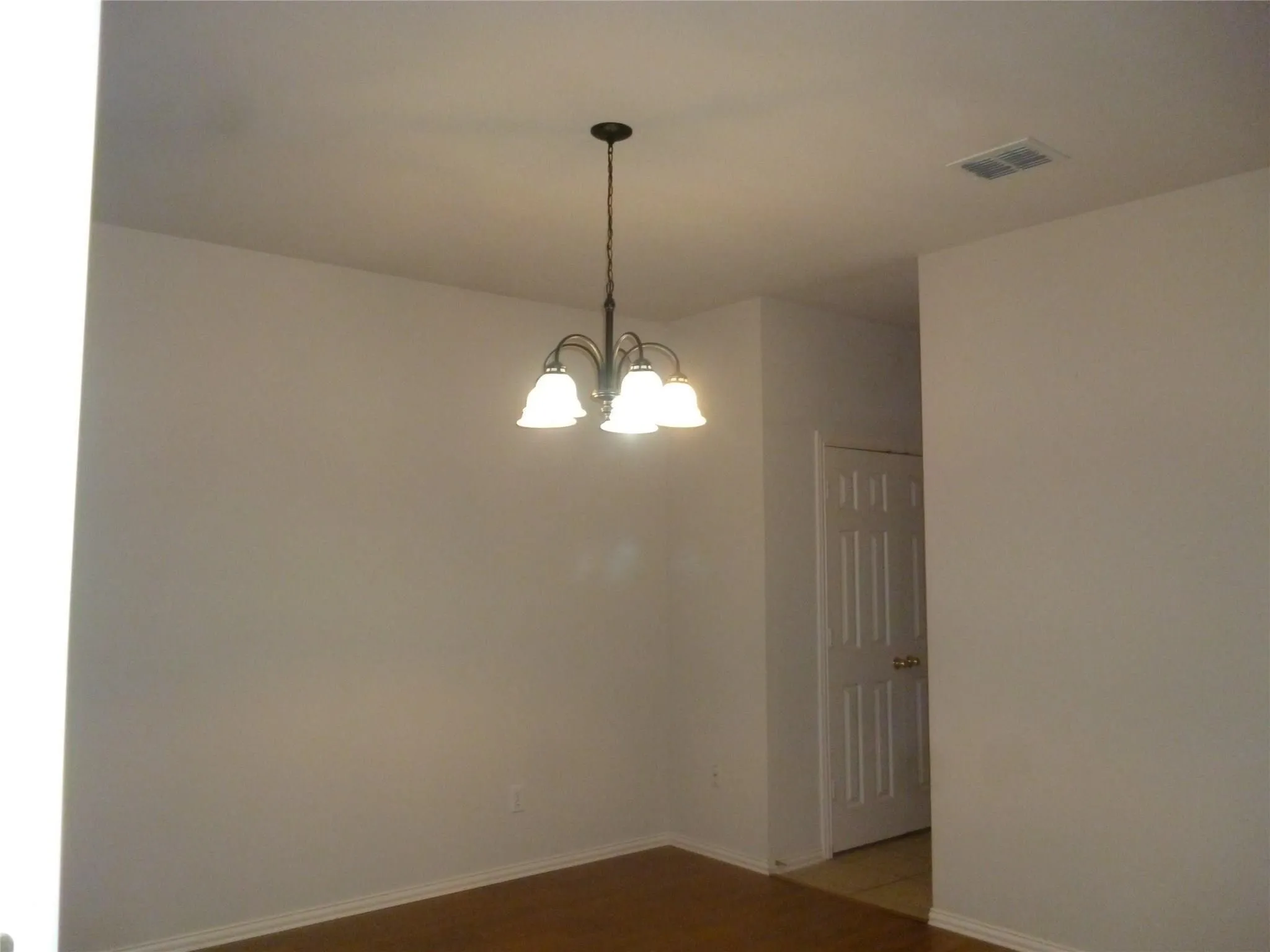 Single Family Residence For Rent in Collin County , 3407 Melvin Drive, Wylie, Texas 75098, 3 Bedroom, 2 Bathroom, 2 Garage spaces, 2,023 Sqft, built in 2004, mls#21361186, Real Estate Agent in Wylie, Homes For Rent in Collin county, Homes For Rent in Wylie, Realtor in Wylie Texas, Real Estate Brokerage Independent Realty Texas, Luminita Cordes Realtor