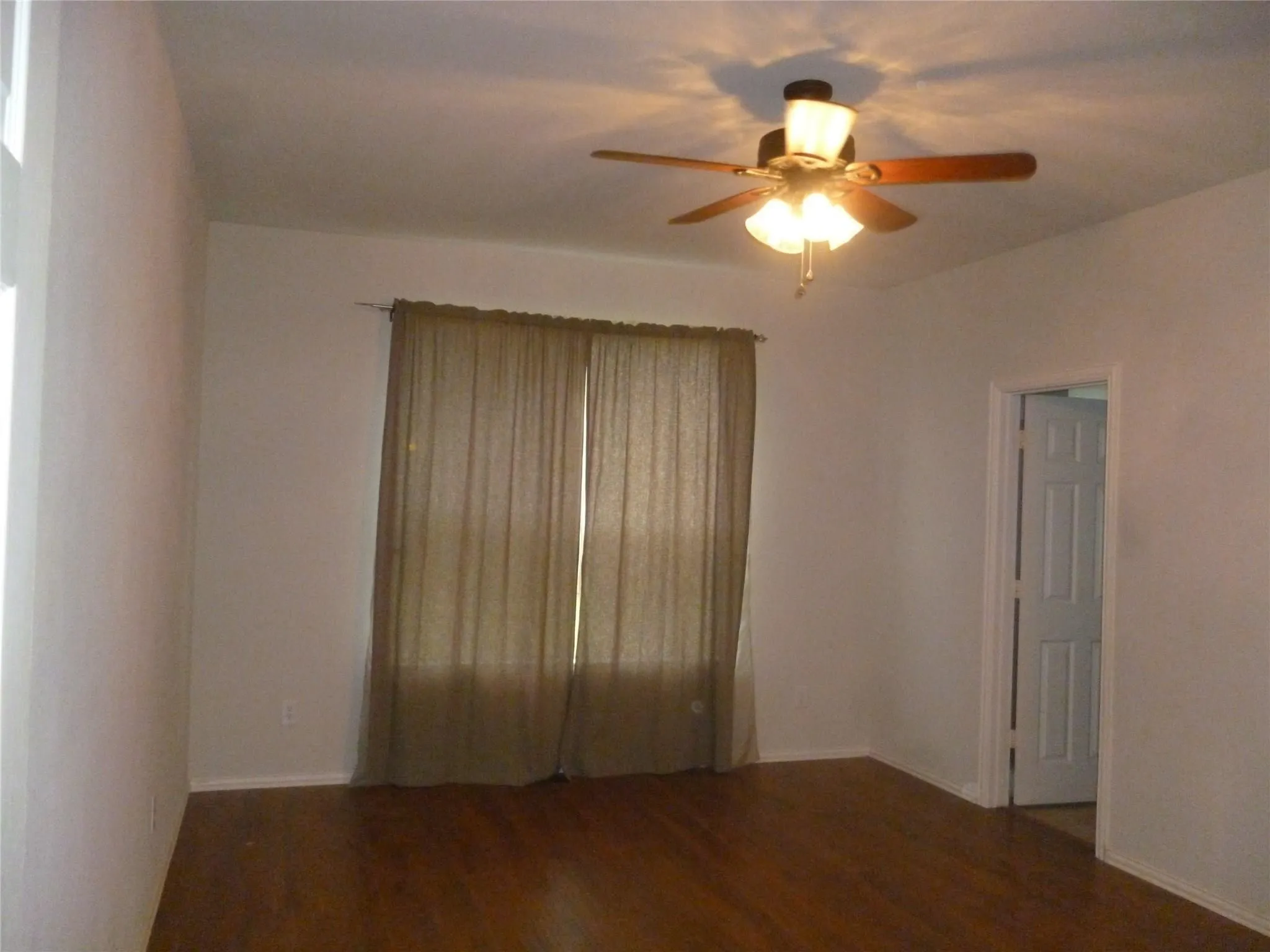 Single Family Residence For Rent in Collin County , 3407 Melvin Drive, Wylie, Texas 75098, 3 Bedroom, 2 Bathroom, 2 Garage spaces, 2,023 Sqft, built in 2004, mls#21361186, Real Estate Agent in Wylie, Homes For Rent in Collin county, Homes For Rent in Wylie, Realtor in Wylie Texas, Real Estate Brokerage Independent Realty Texas, Luminita Cordes Realtor