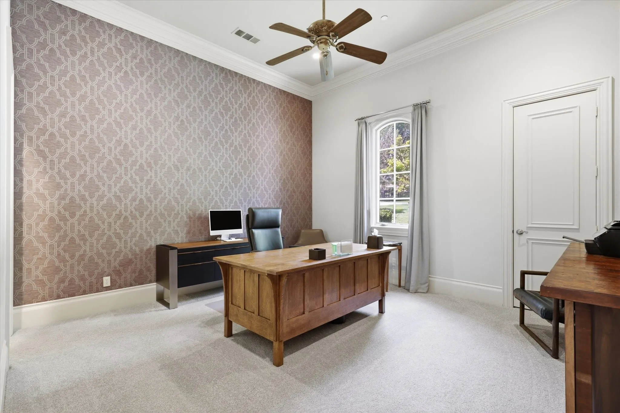 Possible 2nd Primary on the 1st Floor with Ensuite Primary Bath