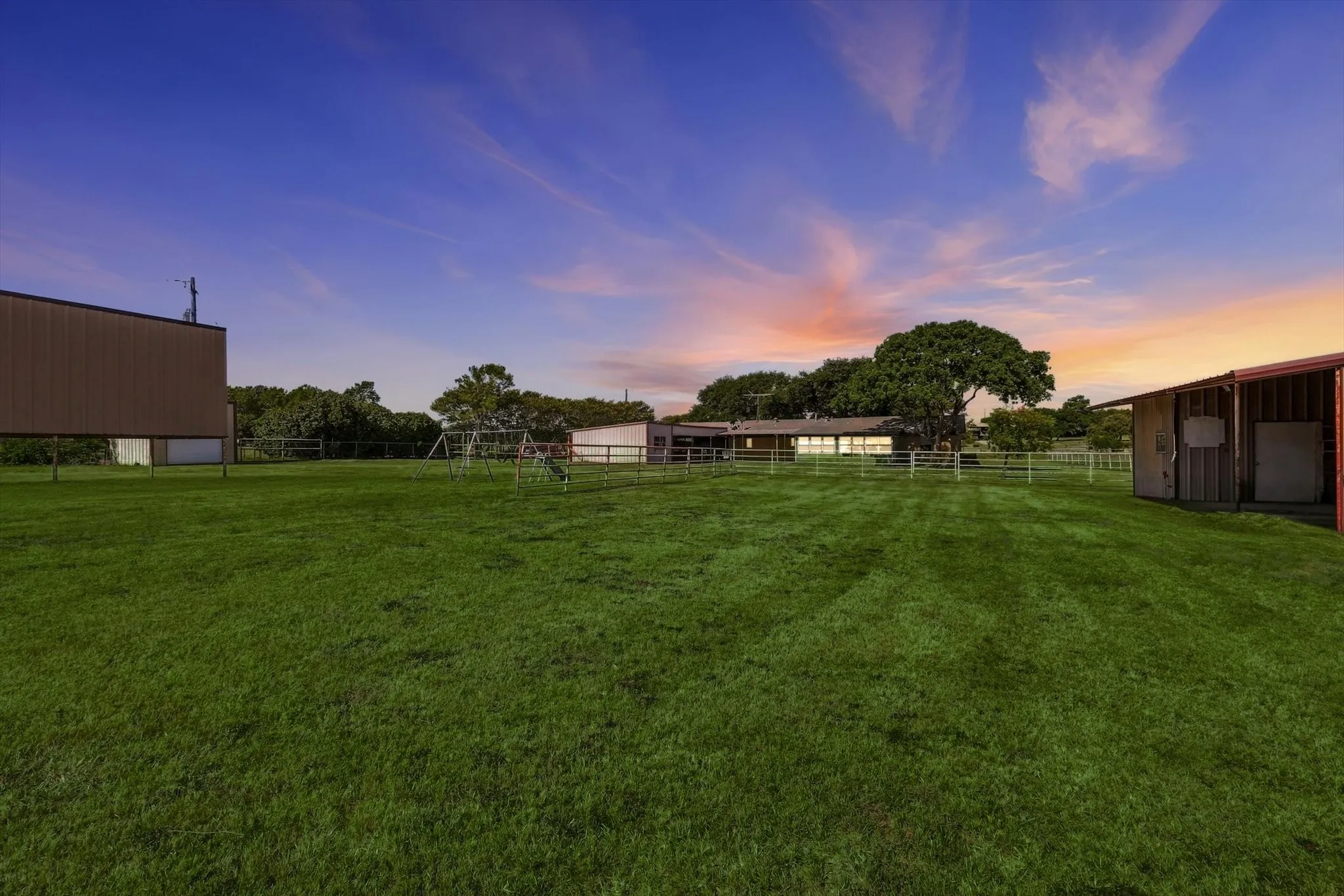 Single Family Residence For Sale in Denton County , 10138 Terrace Road, Sanger, Texas 76266, 3 Bedroom, 2 Bathroom, 1 Garage spaces, 1,488 Sqft, built in 1977, mls#21360203, Real Estate Agent in Sanger, Homes For Sale in Denton county, Homes For Sale in Sanger, Realtor in Sanger Texas, Real Estate Brokerage Independent Realty Texas, Luminita Cordes Realtor
