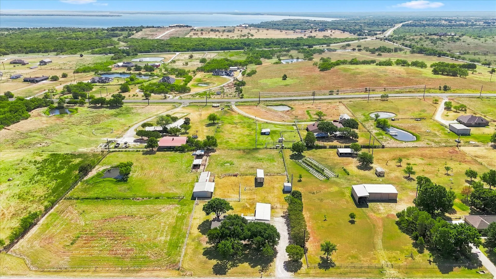 Single Family Residence For Sale in Denton County , 10138 Terrace Road, Sanger, Texas 76266, 3 Bedroom, 2 Bathroom, 1 Garage spaces, 1,488 Sqft, built in 1977, mls#21360203, Real Estate Agent in Sanger, Homes For Sale in Denton county, Homes For Sale in Sanger, Realtor in Sanger Texas, Real Estate Brokerage Independent Realty Texas, Luminita Cordes Realtor