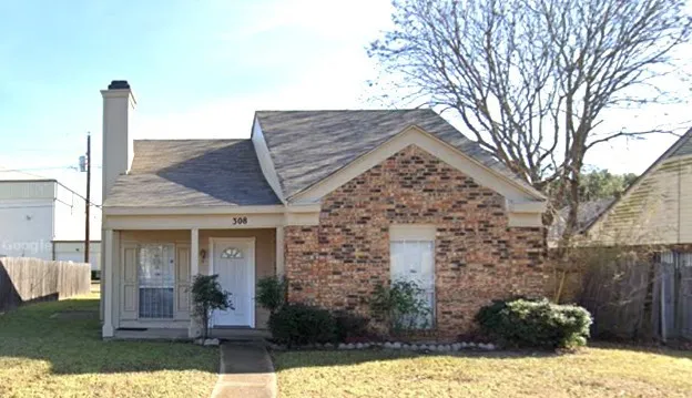 Single Family Residence For Sale in Dallas County , 380 Ancestry Lane, Dallas, Texas 75217, 2 Bedroom, 2 Bathroom, 2 Garage spaces, 1,064 Sqft, built in 1984, mls#21361191, Real Estate Agent in Dallas, Homes For Sale in Dallas county, Homes For Sale in Dallas, Realtor in Dallas Texas, Real Estate Brokerage Independent Realty Texas, Luminita Cordes Realtor