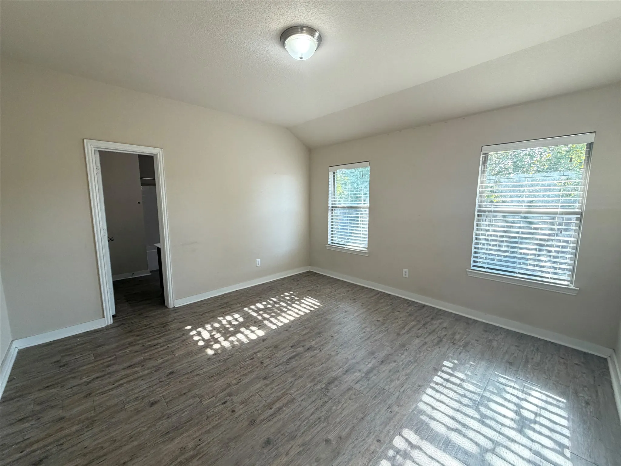 Single Family Residence For Rent in Tarrant County , 2837 Mesquite Road, Fort Worth, Texas 76111, 3 Bedroom, 2 Bathroom, 2 Garage spaces, 1,517 Sqft, built in 2016, mls#21361197, Real Estate Agent in Fort Worth, Homes For Rent in Tarrant county, Homes For Rent in Fort Worth, Realtor in Fort Worth Texas, Real Estate Brokerage Independent Realty Texas, Luminita Cordes Realtor