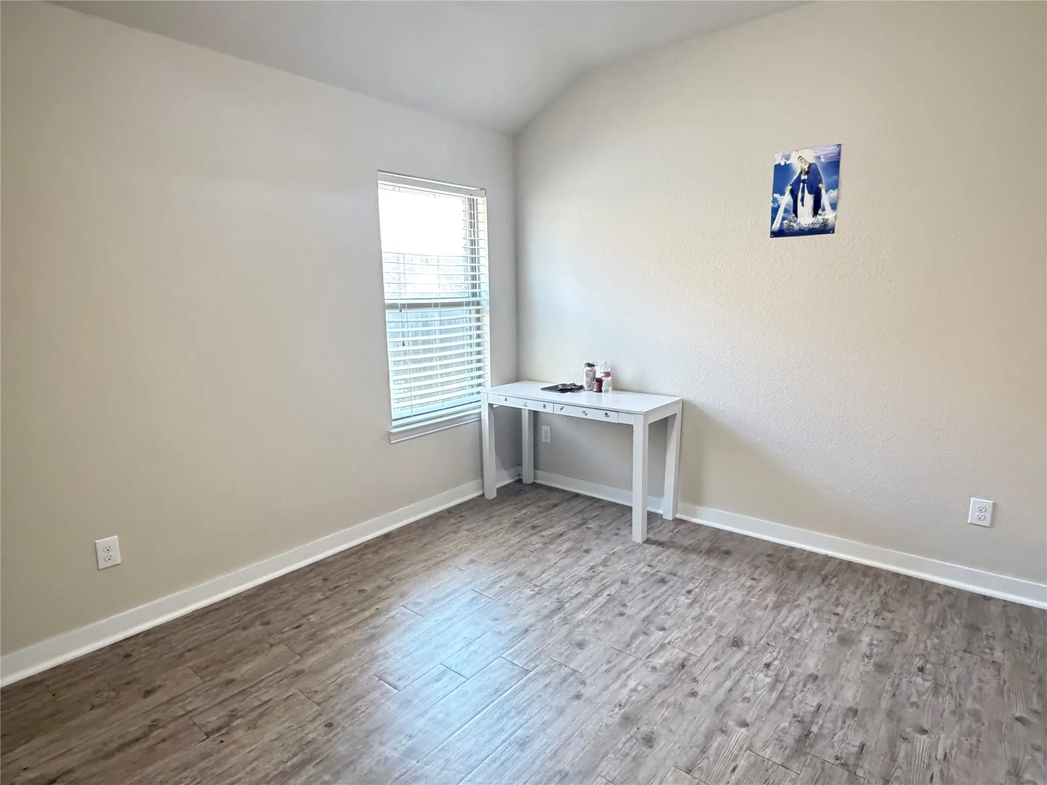Single Family Residence For Rent in Tarrant County , 2837 Mesquite Road, Fort Worth, Texas 76111, 3 Bedroom, 2 Bathroom, 2 Garage spaces, 1,517 Sqft, built in 2016, mls#21361197, Real Estate Agent in Fort Worth, Homes For Rent in Tarrant county, Homes For Rent in Fort Worth, Realtor in Fort Worth Texas, Real Estate Brokerage Independent Realty Texas, Luminita Cordes Realtor