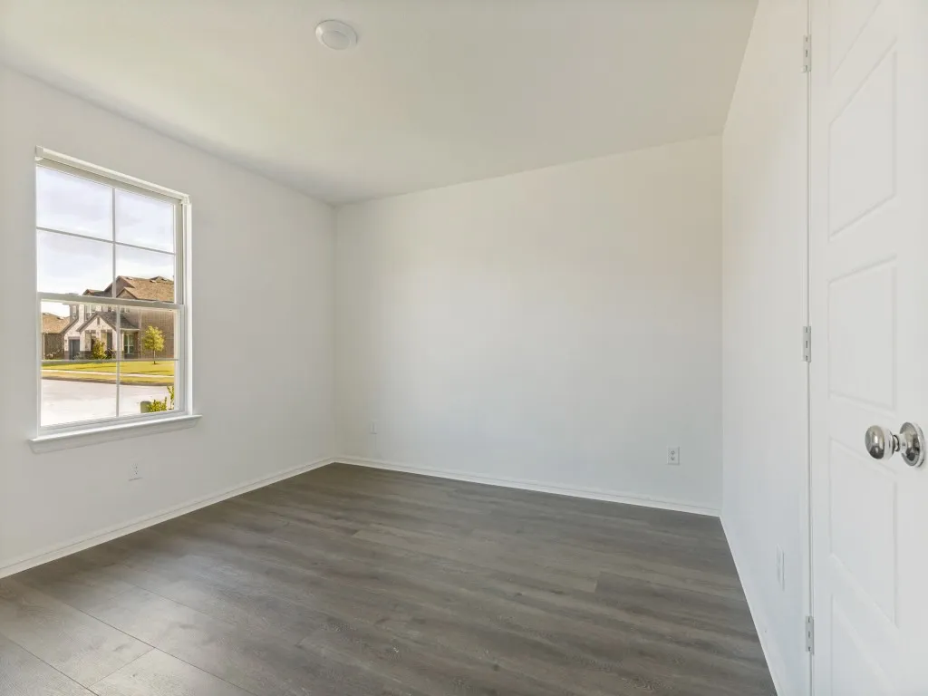 Brand new vinyl plank floor in 3 guest bedrooms and closets