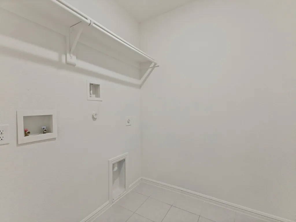 Single Family Residence For Sale in Tarrant County , 620 Bronze Forest Drive, Fort Worth, Texas 76131, 4 Bedroom, 2 Bathroom, 2 Garage spaces, 1,929 Sqft, built in 2021, mls#21361194, Real Estate Agent in Fort Worth, Homes For Sale in Tarrant county, Homes For Sale in Fort Worth, Realtor in Fort Worth Texas, Real Estate Brokerage Independent Realty Texas, Luminita Cordes Realtor