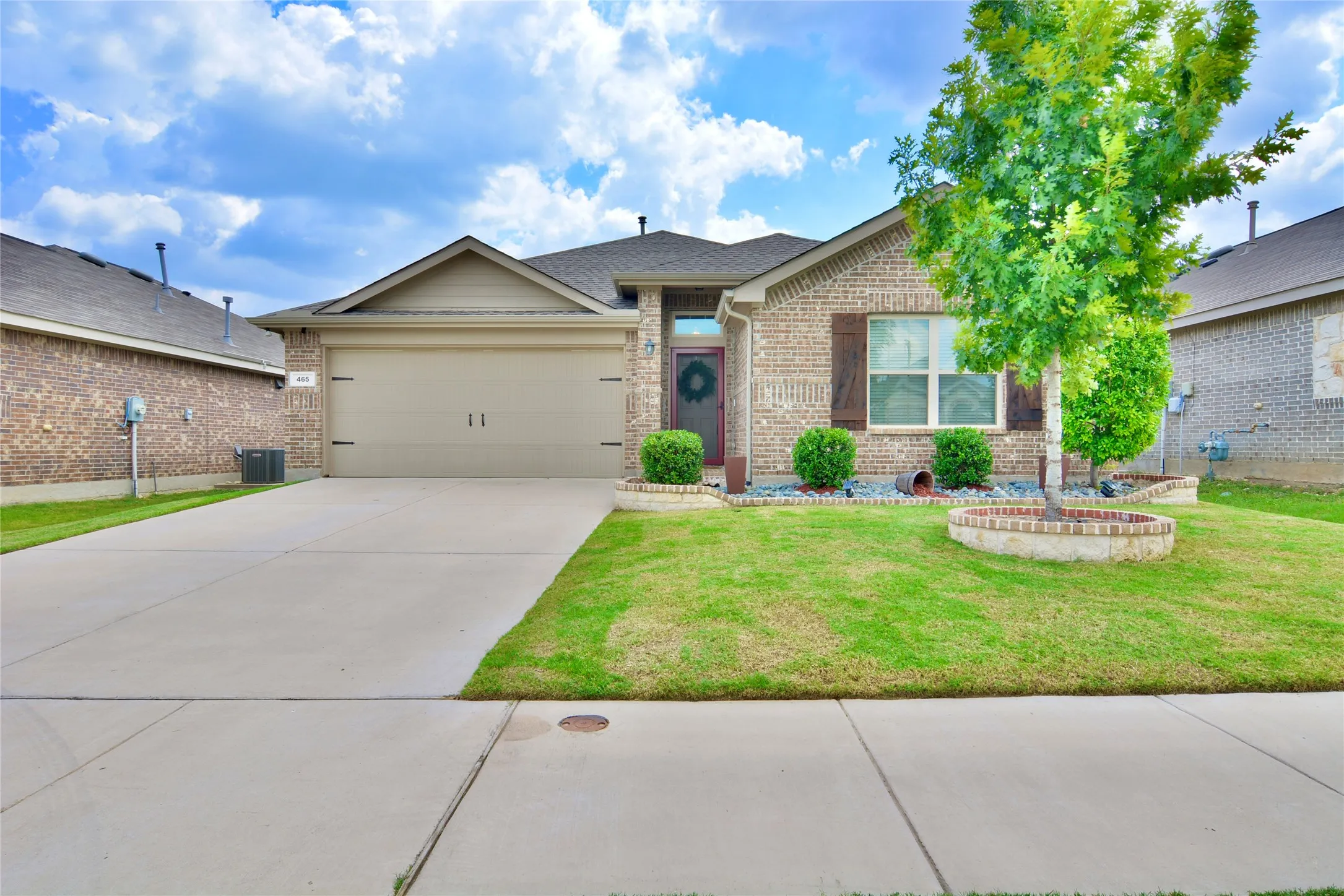 Single Family Residence For Sale in Denton County , 465 Pollyann Trail, Fort Worth, Texas 76052, 3 Bedroom, 2 Bathroom, 2 Garage spaces, 1,509 Sqft, built in 2019, mls#21361210, Real Estate Agent in Fort Worth, Homes For Sale in Denton county, Homes For Sale in Fort Worth, Realtor in Fort Worth Texas, Real Estate Brokerage Independent Realty Texas, Luminita Cordes Realtor