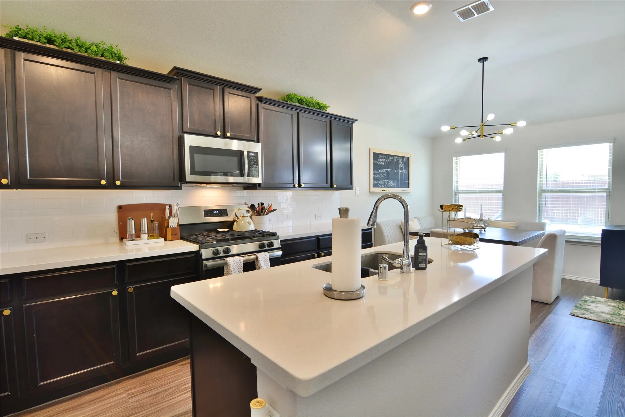 Single Family Residence For Sale in Denton County , 465 Pollyann Trail, Fort Worth, Texas 76052, 3 Bedroom, 2 Bathroom, 2 Garage spaces, 1,509 Sqft, built in 2019, mls#21361210, Real Estate Agent in Fort Worth, Homes For Sale in Denton county, Homes For Sale in Fort Worth, Realtor in Fort Worth Texas, Real Estate Brokerage Independent Realty Texas, Luminita Cordes Realtor