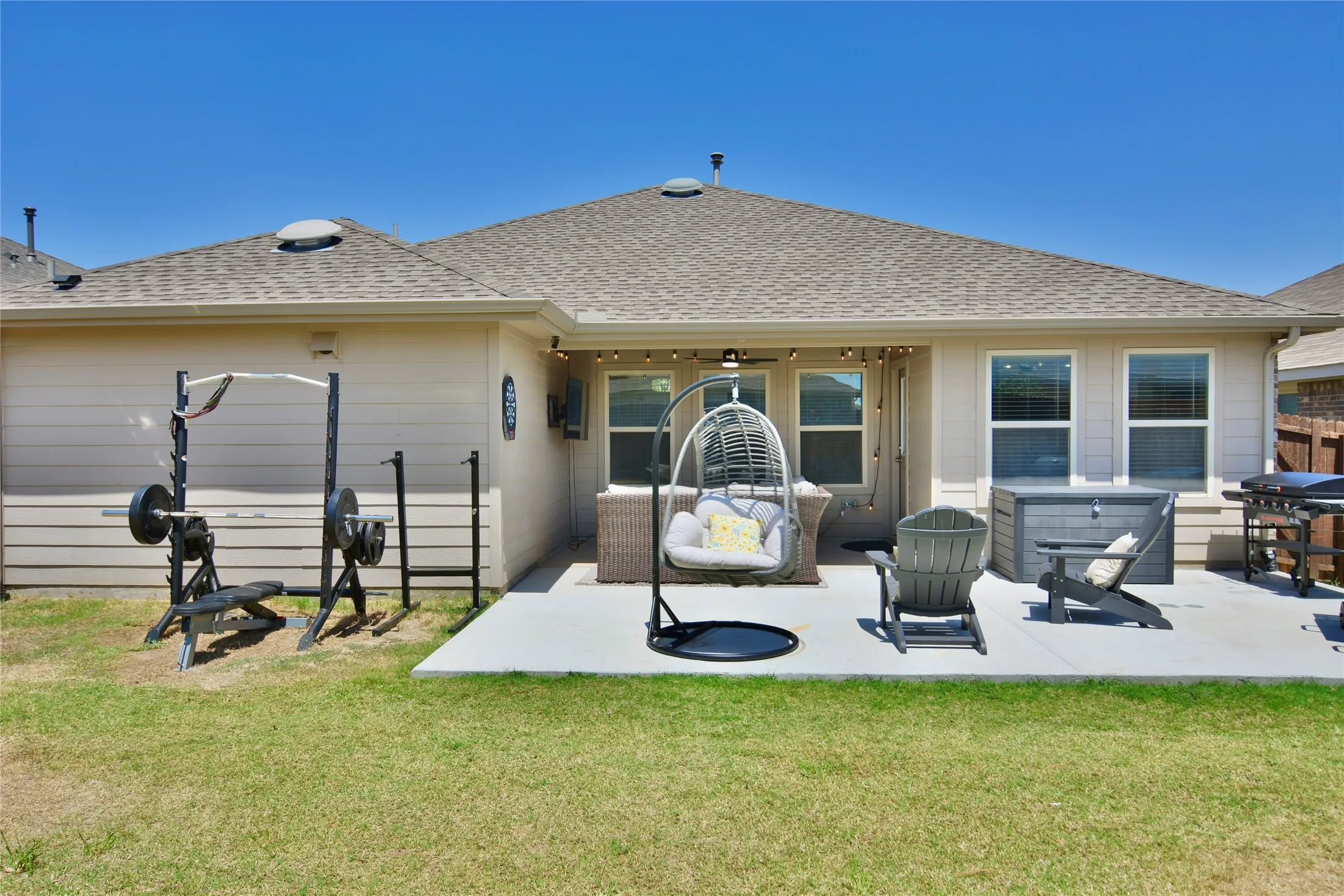 Single Family Residence For Sale in Denton County , 465 Pollyann Trail, Fort Worth, Texas 76052, 3 Bedroom, 2 Bathroom, 2 Garage spaces, 1,509 Sqft, built in 2019, mls#21361210, Real Estate Agent in Fort Worth, Homes For Sale in Denton county, Homes For Sale in Fort Worth, Realtor in Fort Worth Texas, Real Estate Brokerage Independent Realty Texas, Luminita Cordes Realtor