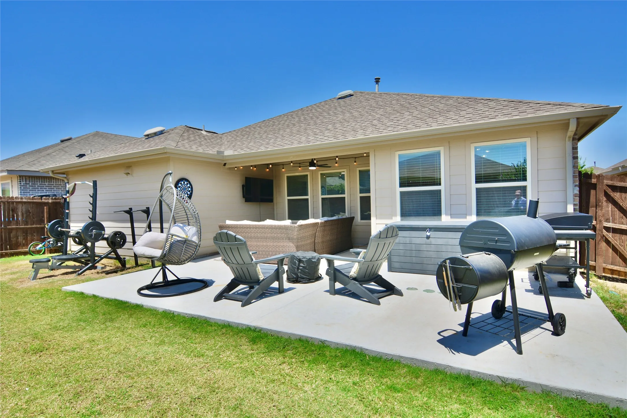 Single Family Residence For Sale in Denton County , 465 Pollyann Trail, Fort Worth, Texas 76052, 3 Bedroom, 2 Bathroom, 2 Garage spaces, 1,509 Sqft, built in 2019, mls#21361210, Real Estate Agent in Fort Worth, Homes For Sale in Denton county, Homes For Sale in Fort Worth, Realtor in Fort Worth Texas, Real Estate Brokerage Independent Realty Texas, Luminita Cordes Realtor