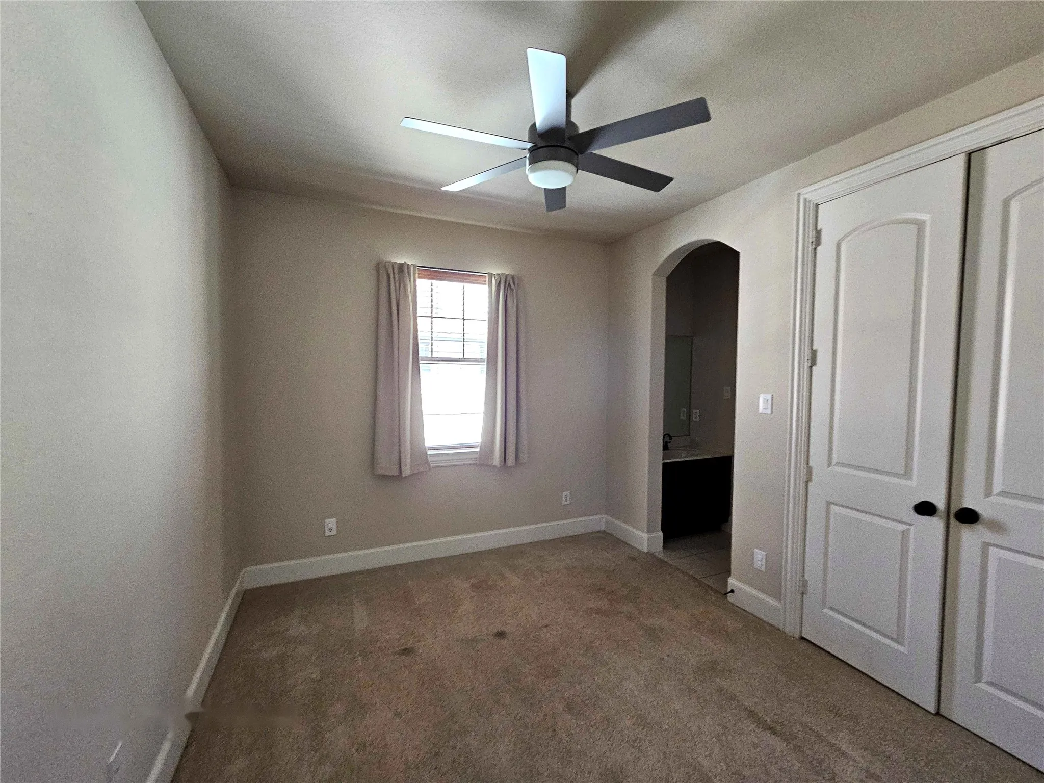 Condominium For Sale in Dallas County , 627 Senda 58, Irving, Texas 75039, 3 Bedroom, 4 Bathroom, 2 Garage spaces, 2,107 Sqft, built in 2007, mls#21361211, Real Estate Agent in Irving, Homes For Sale in Dallas county, Homes For Sale in Irving, Realtor in Irving Texas, Real Estate Brokerage Independent Realty Texas, Luminita Cordes Realtor