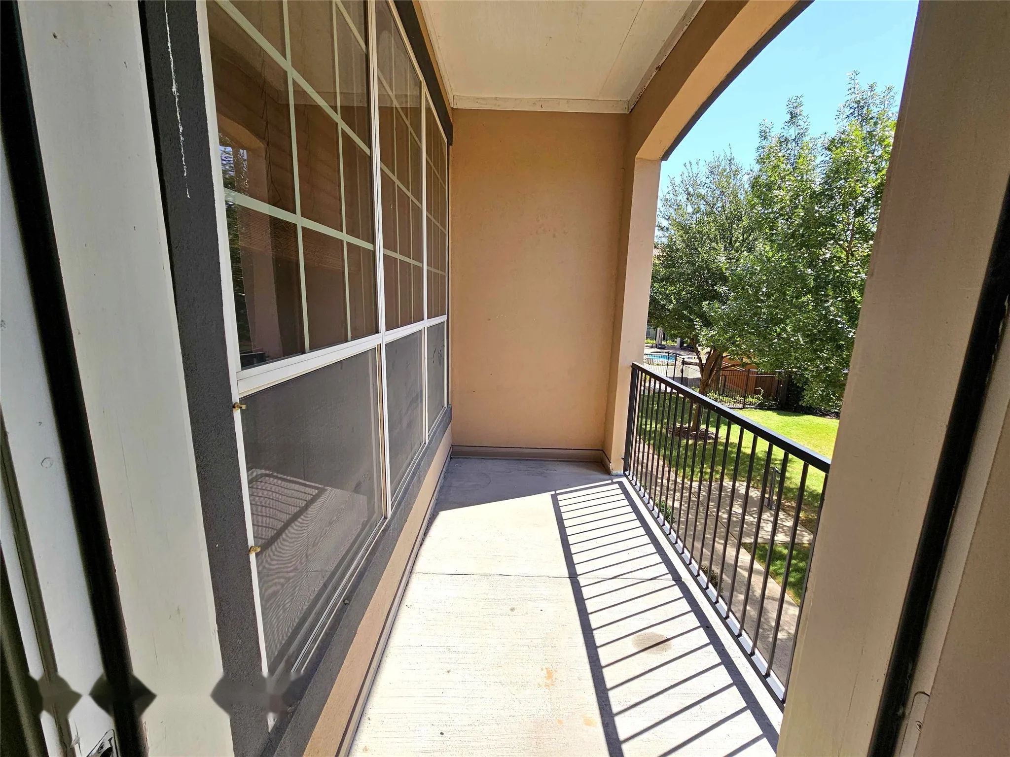Condominium For Sale in Dallas County , 627 Senda 58, Irving, Texas 75039, 3 Bedroom, 4 Bathroom, 2 Garage spaces, 2,107 Sqft, built in 2007, mls#21361211, Real Estate Agent in Irving, Homes For Sale in Dallas county, Homes For Sale in Irving, Realtor in Irving Texas, Real Estate Brokerage Independent Realty Texas, Luminita Cordes Realtor