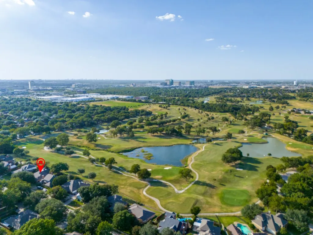 Single Family Residence For Sale in Dallas County , 1901 Ridge Creek Drive, Richardson, Texas 75082, 4 Bedroom, 3 Bathroom, 2 Garage spaces, 2,603 Sqft, built in 1986, mls#21361188, Real Estate Agent in Richardson, Homes For Sale in Dallas county, Homes For Sale in Richardson, Realtor in Richardson Texas, Real Estate Brokerage Independent Realty Texas, Luminita Cordes Realtor