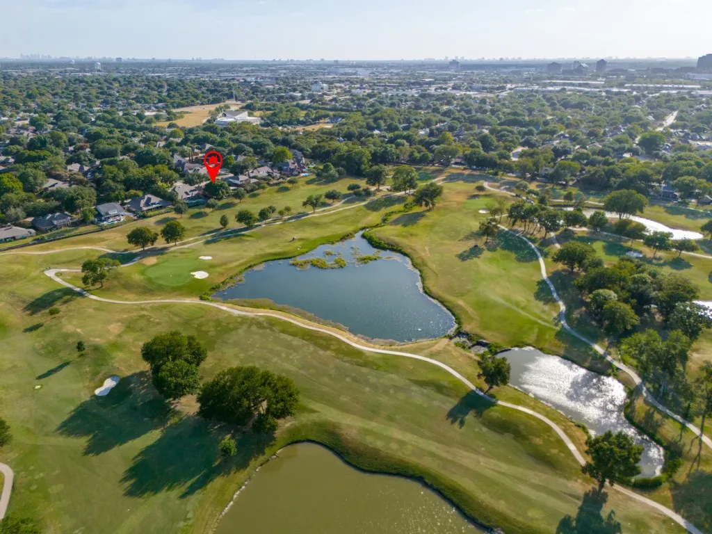 Single Family Residence For Sale in Dallas County , 1901 Ridge Creek Drive, Richardson, Texas 75082, 4 Bedroom, 3 Bathroom, 2 Garage spaces, 2,603 Sqft, built in 1986, mls#21361188, Real Estate Agent in Richardson, Homes For Sale in Dallas county, Homes For Sale in Richardson, Realtor in Richardson Texas, Real Estate Brokerage Independent Realty Texas, Luminita Cordes Realtor