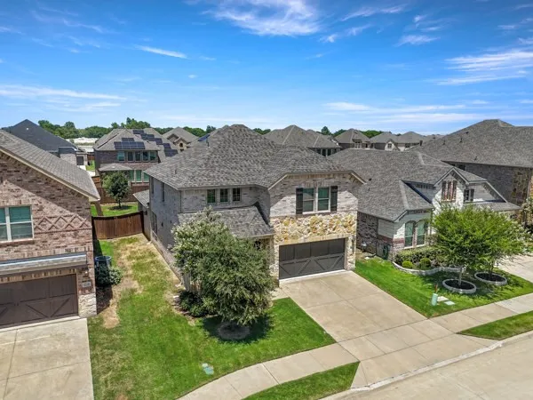 Single Family Residence For Sale in Denton County , 2316 Willow Garden Drive, Little Elm, Texas 75068, 4 Bedroom, 3 Bathroom, 2 Garage spaces, 2,535 Sqft, built in 2021, mls#21361212, Real Estate Agent in Little Elm, Homes For Sale in Denton county, Homes For Sale in Little Elm, Realtor in Little Elm Texas, Real Estate Brokerage Independent Realty Texas, Luminita Cordes Realtor