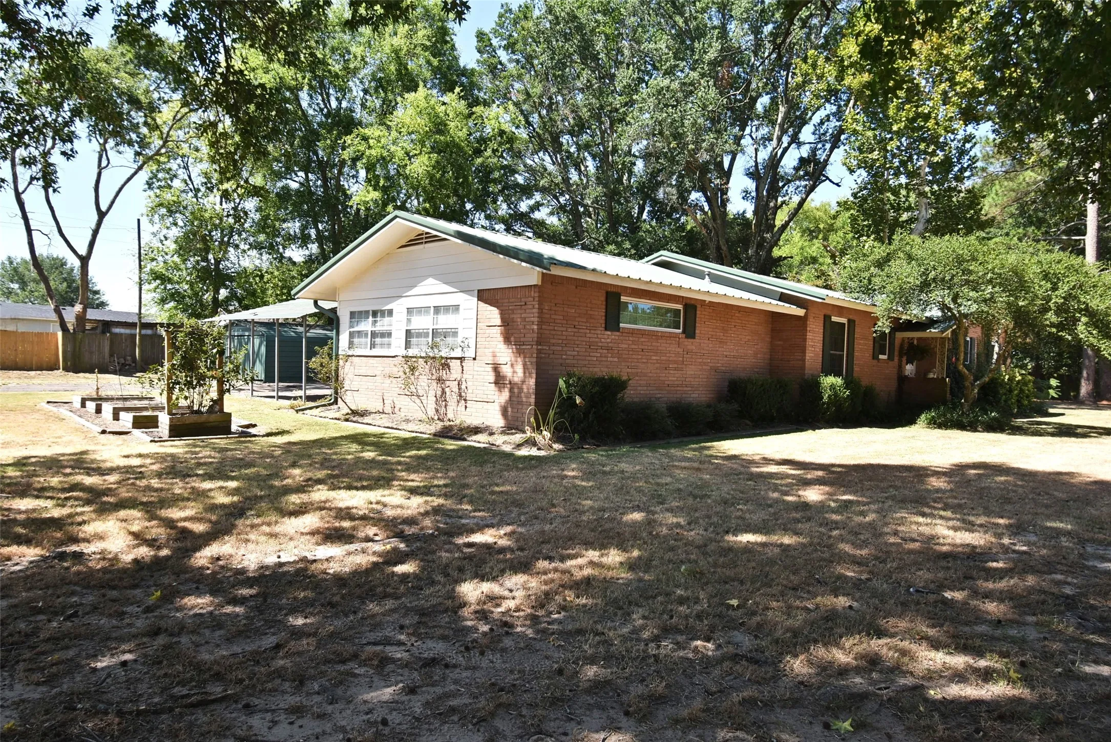 Single Family Residence For Sale in Wood County , 111 E Oak Street, Yantis, Texas 75497, 3 Bedroom, 2 Bathroom, Garage spaces, 1,892 Sqft, built in 0, Price $269,900, mls#21359993, Real Estate Agent in Yantis, Homes For Sale in Wood county, Homes For Sale in Yantis, Realtor in Yantis Texas, Real Estate Brokerage Independent Realty Texas, Luminita Cordes Realtor