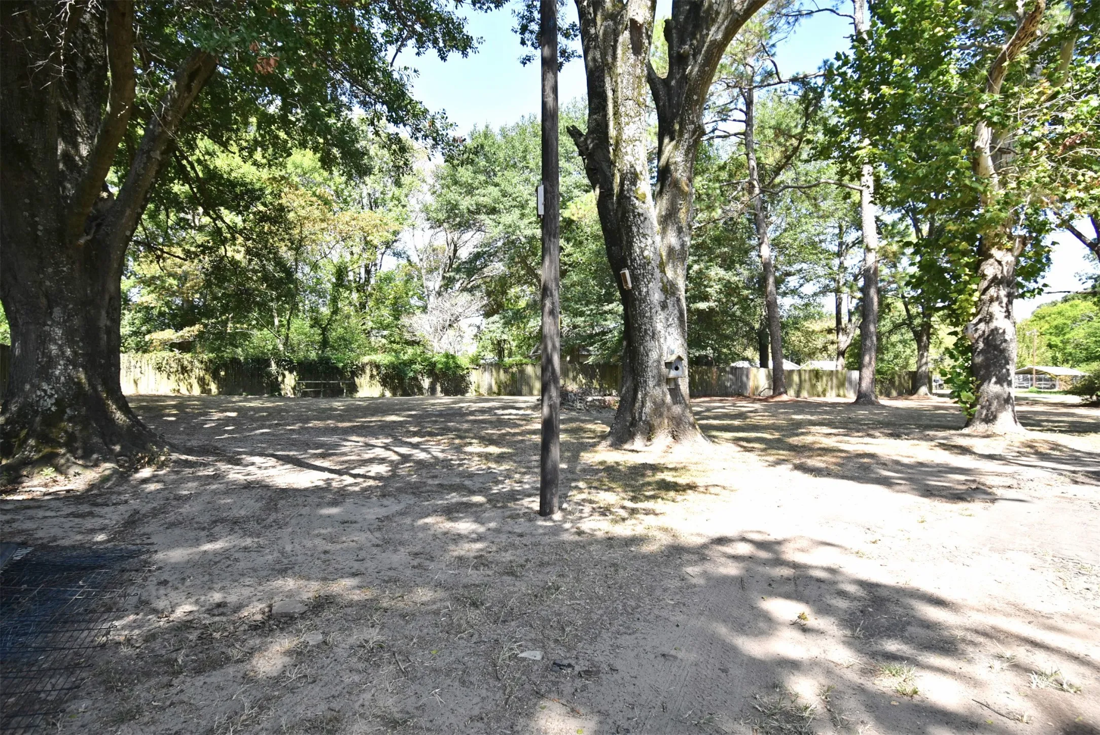 Single Family Residence For Sale in Wood County , 111 E Oak Street, Yantis, Texas 75497, 3 Bedroom, 2 Bathroom, Garage spaces, 1,892 Sqft, built in 0, Price $269,900, mls#21359993, Real Estate Agent in Yantis, Homes For Sale in Wood county, Homes For Sale in Yantis, Realtor in Yantis Texas, Real Estate Brokerage Independent Realty Texas, Luminita Cordes Realtor