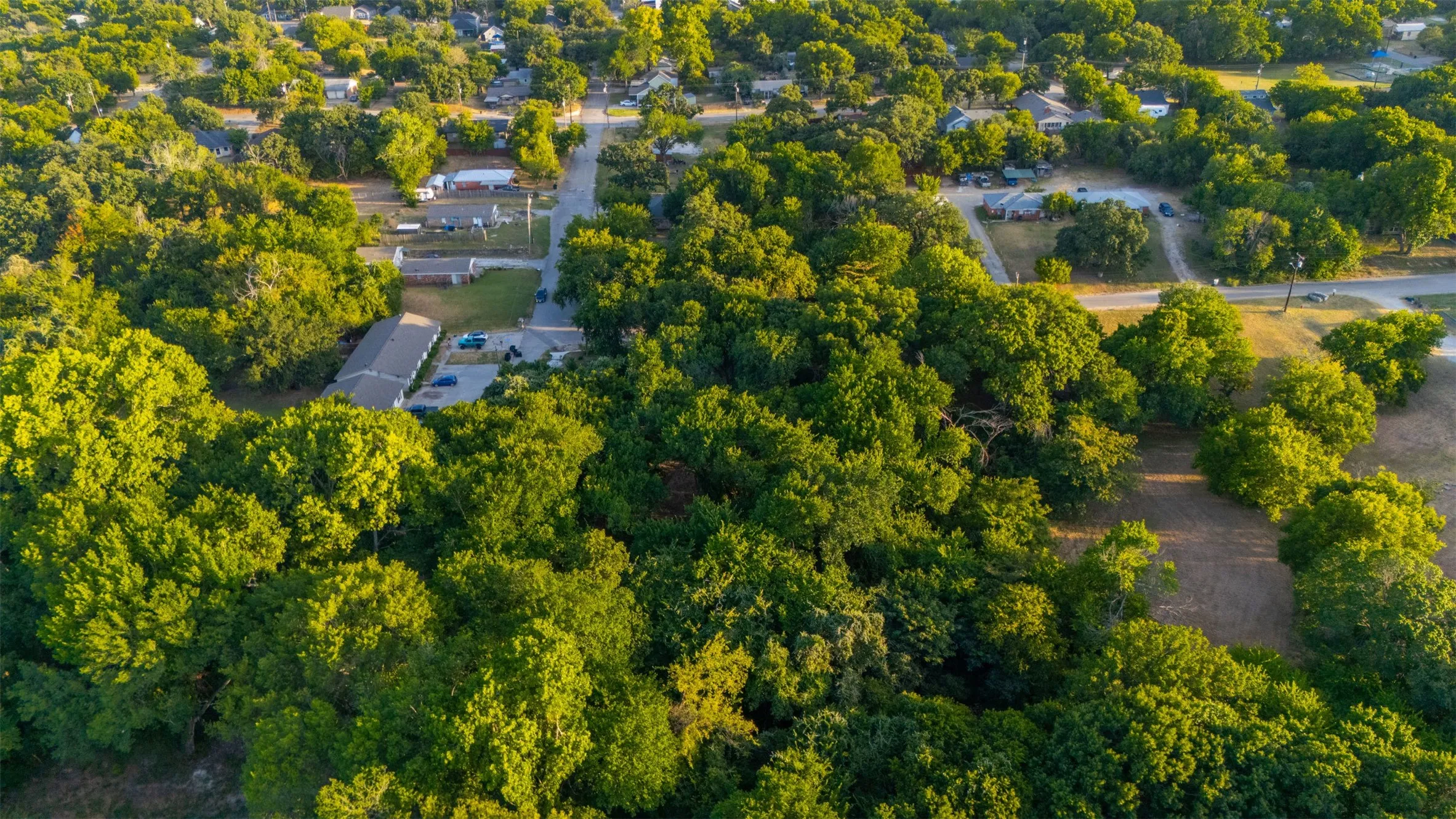 Unimproved Land For Sale in Parker County , 610 North Street, Weatherford, Texas 76086, 0, 0, Garage spaces, 0 Sqft, built in 0, mls#21361224, Real Estate Agent in Weatherford, Homes For Sale in Parker county, Homes For Sale in Weatherford, Realtor in Weatherford Texas, Real Estate Brokerage Independent Realty Texas, Luminita Cordes Realtor