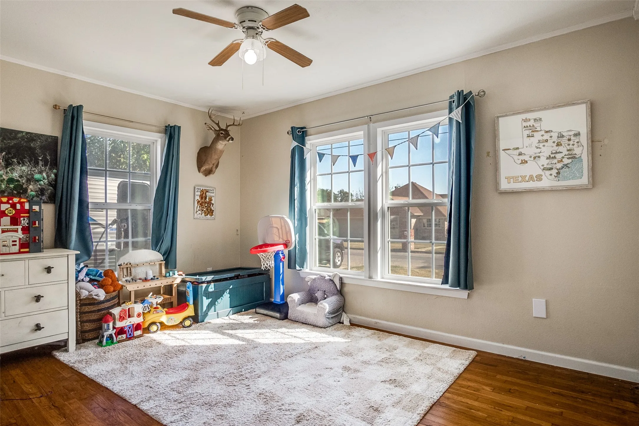 Single Family Residence For Rent in Parker County , 910 Norton Street, Weatherford, Texas 76086, 3 Bedroom, 2 Bathroom, Garage spaces, 1,418 Sqft, built in 0, mls#21361237, Real Estate Agent in Weatherford, Homes For Rent in Parker county, Homes For Rent in Weatherford, Realtor in Weatherford Texas, Real Estate Brokerage Independent Realty Texas, Luminita Cordes Realtor
