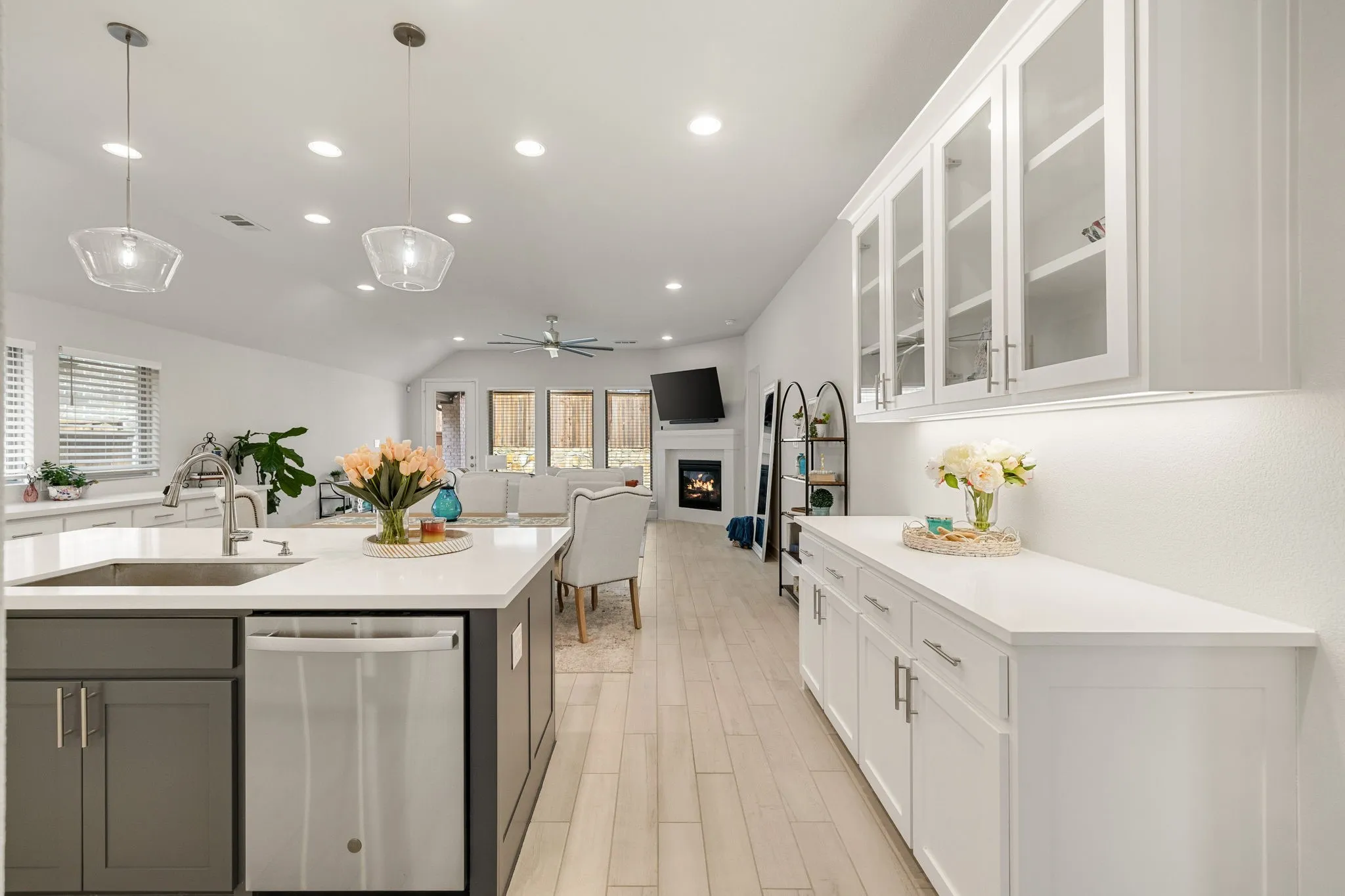 Single Family Residence For Rent in Collin County , 3040 Pedigree Court, Celina, Texas 75009, 4 Bedroom, 3 Bathroom, 2 Garage spaces, 2,545 Sqft, built in 2022, mls#21361242, Real Estate Agent in Celina, Homes For Rent in Collin county, Homes For Rent in Celina, Realtor in Celina Texas, Real Estate Brokerage Independent Realty Texas, Luminita Cordes Realtor