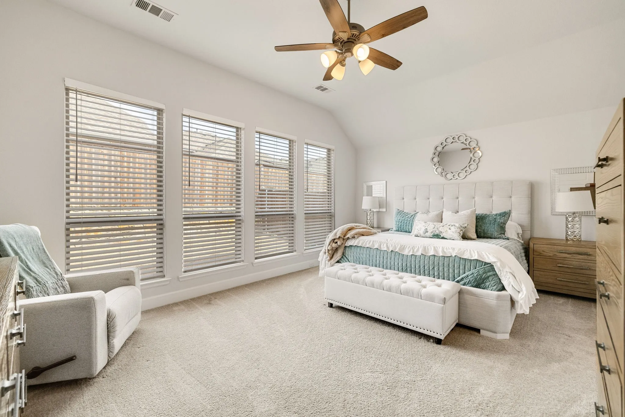 Single Family Residence For Rent in Collin County , 3040 Pedigree Court, Celina, Texas 75009, 4 Bedroom, 3 Bathroom, 2 Garage spaces, 2,545 Sqft, built in 2022, mls#21361242, Real Estate Agent in Celina, Homes For Rent in Collin county, Homes For Rent in Celina, Realtor in Celina Texas, Real Estate Brokerage Independent Realty Texas, Luminita Cordes Realtor