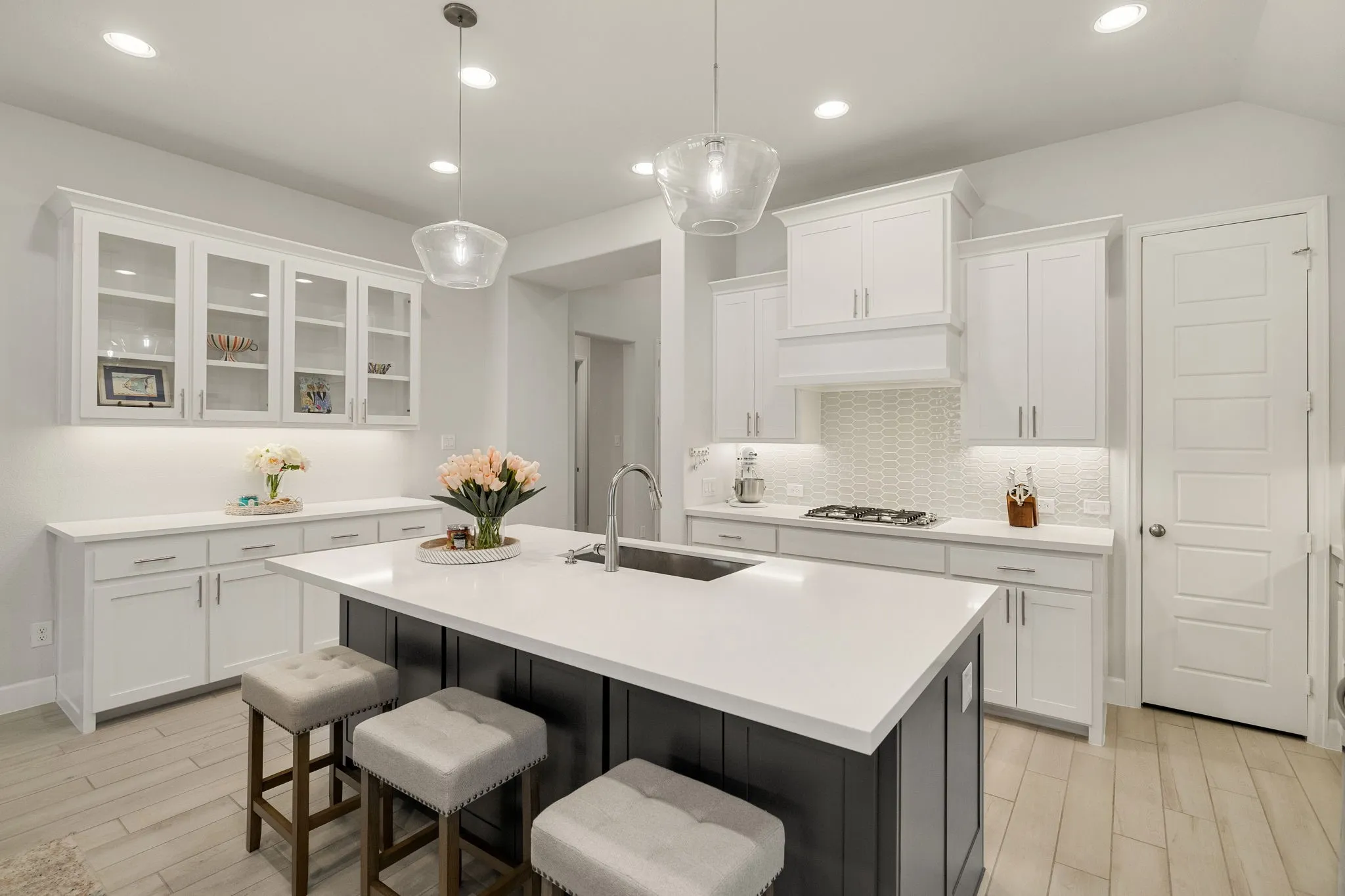 Single Family Residence For Rent in Collin County , 3040 Pedigree Court, Celina, Texas 75009, 4 Bedroom, 3 Bathroom, 2 Garage spaces, 2,545 Sqft, built in 2022, mls#21361242, Real Estate Agent in Celina, Homes For Rent in Collin county, Homes For Rent in Celina, Realtor in Celina Texas, Real Estate Brokerage Independent Realty Texas, Luminita Cordes Realtor