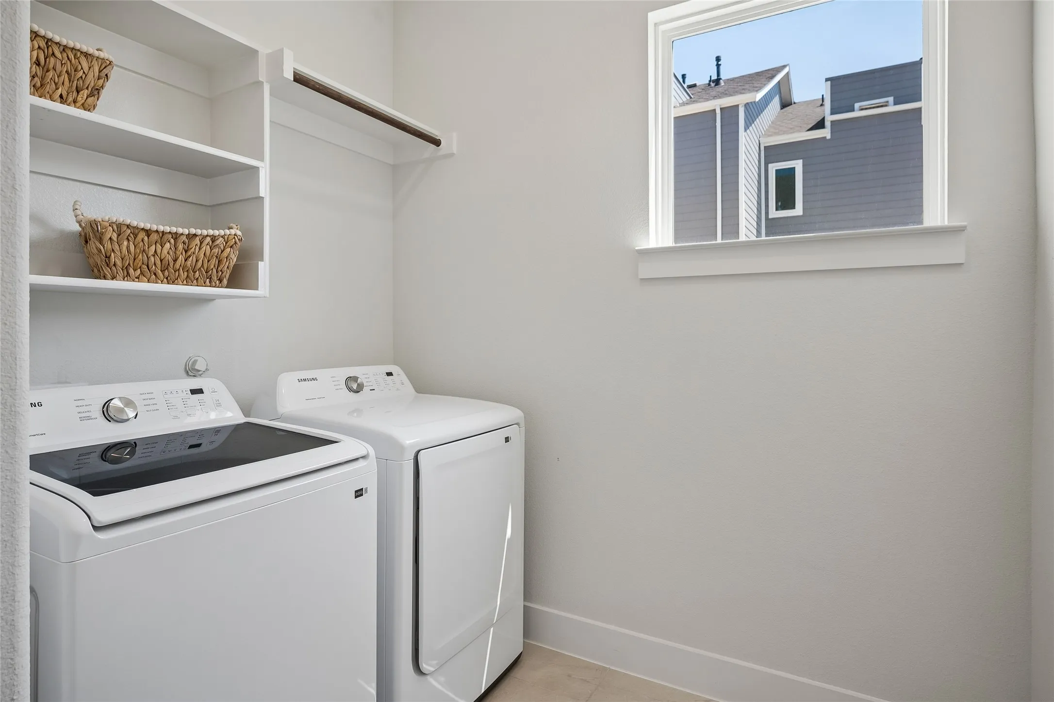 Washer/Dryer off Living Space remains upon request