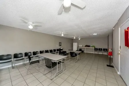 Apartment For Rent in Tarrant County , 500 E Loop 820 1500, Fort Worth, Texas 76112, 3 Bedroom, 2 Bathroom, Garage spaces, 1,270 Sqft, built in 1982, Price $1,300, mls#21361241, Real Estate Agent in Fort Worth, Homes For Rent in Tarrant county, Homes For Rent in Fort Worth, Realtor in Fort Worth Texas, Real Estate Brokerage Independent Realty Texas, Luminita Cordes Realtor