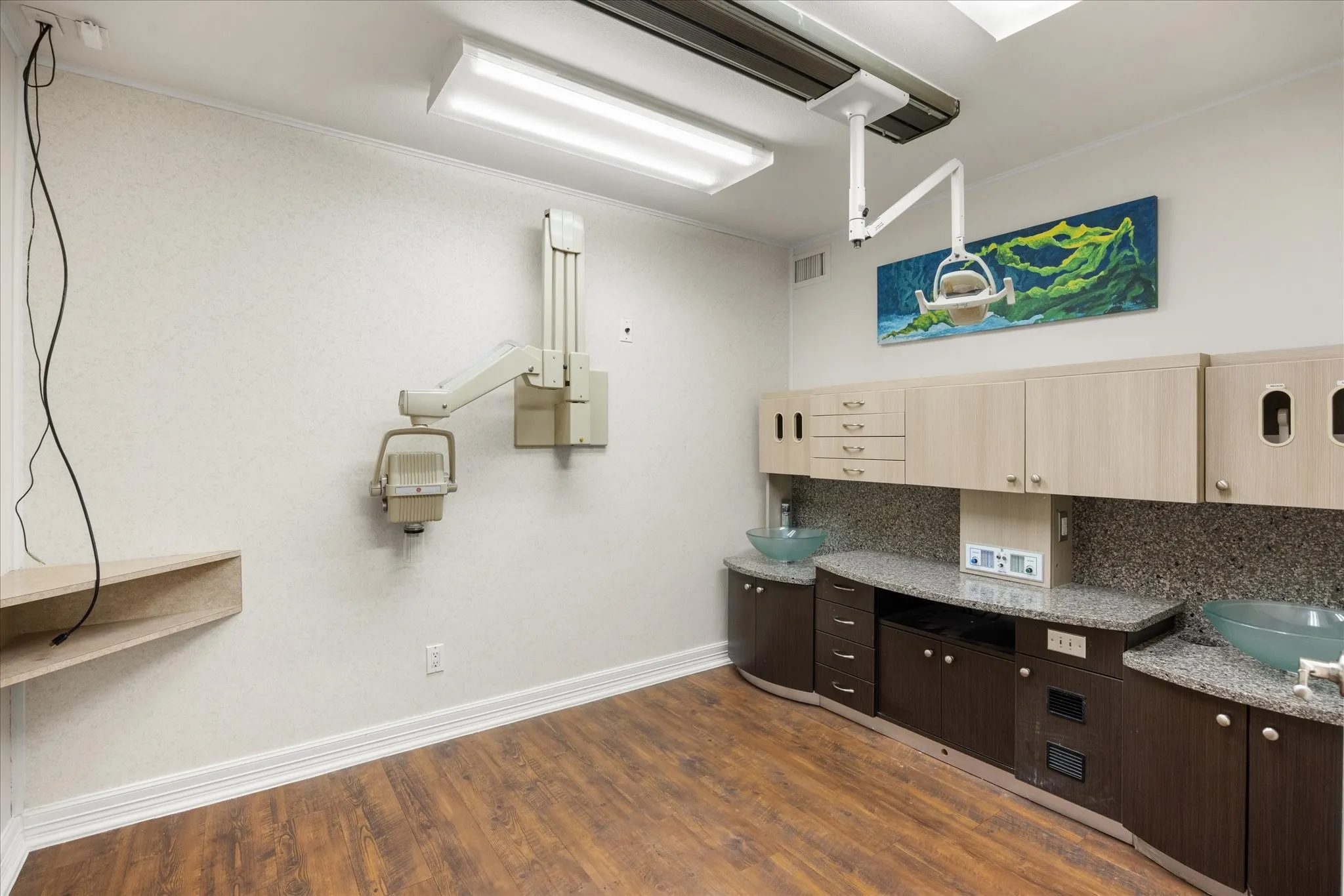 Office For Sale in Hood County , 310 W Bluff Street, Granbury, Texas 76048, 0, 0, Garage spaces, 3,317 Sqft, built in 1973, mls#21350520, Real Estate Agent in Granbury, Homes For Sale in Hood county, Homes For Sale in Granbury, Realtor in Granbury Texas, Real Estate Brokerage Independent Realty Texas, Luminita Cordes Realtor