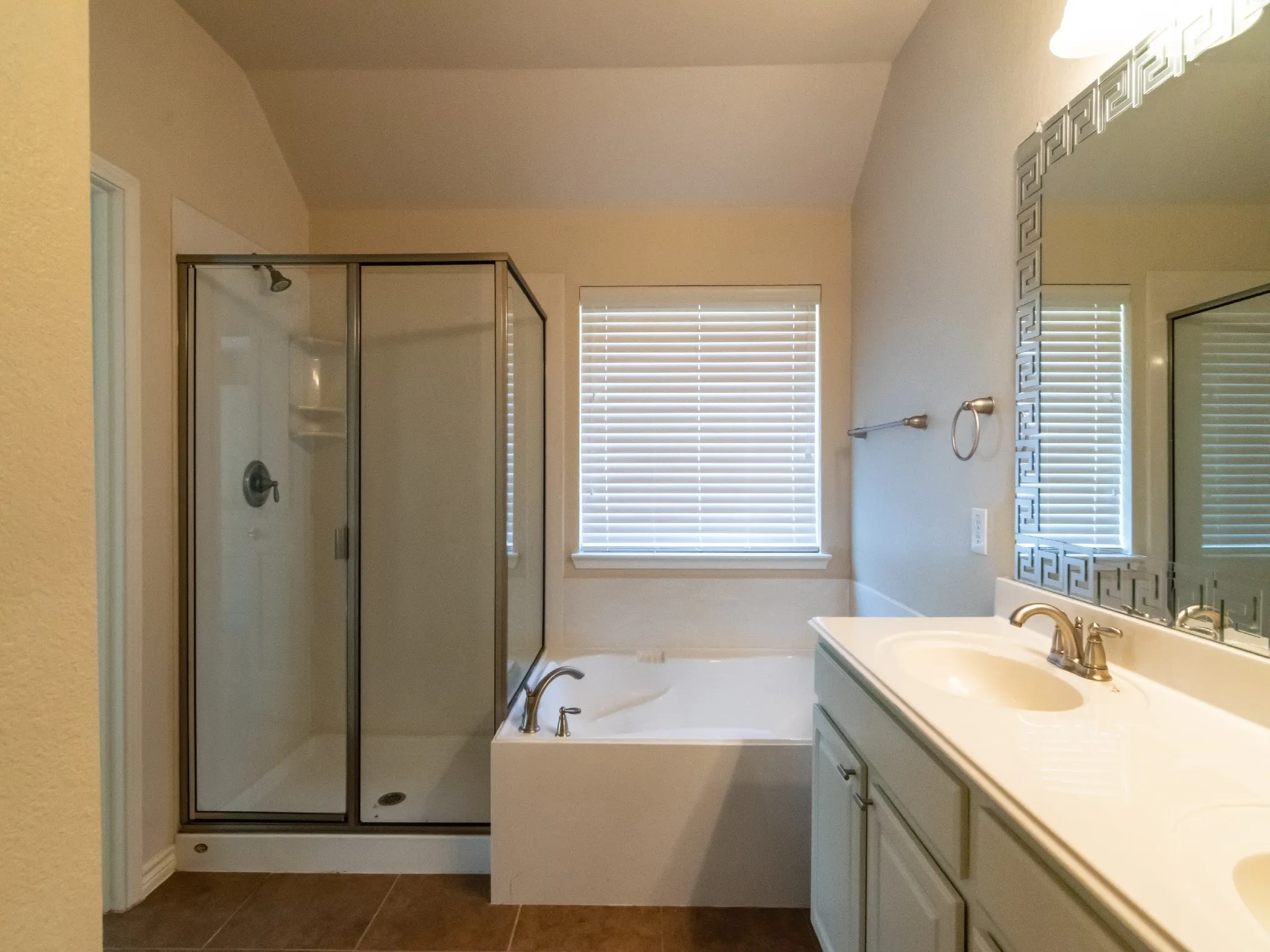 Single Family Residence For Rent in Denton County , 472 Northbrook Avenue, Oak Point, Texas 75068, 3 Bedroom, 2 Bathroom, 2 Garage spaces, 1,676 Sqft, built in 2009, mls#21361254, Real Estate Agent in Oak Point, Homes For Rent in Denton county, Homes For Rent in Oak Point, Realtor in Oak Point Texas, Real Estate Brokerage Independent Realty Texas, Luminita Cordes Realtor