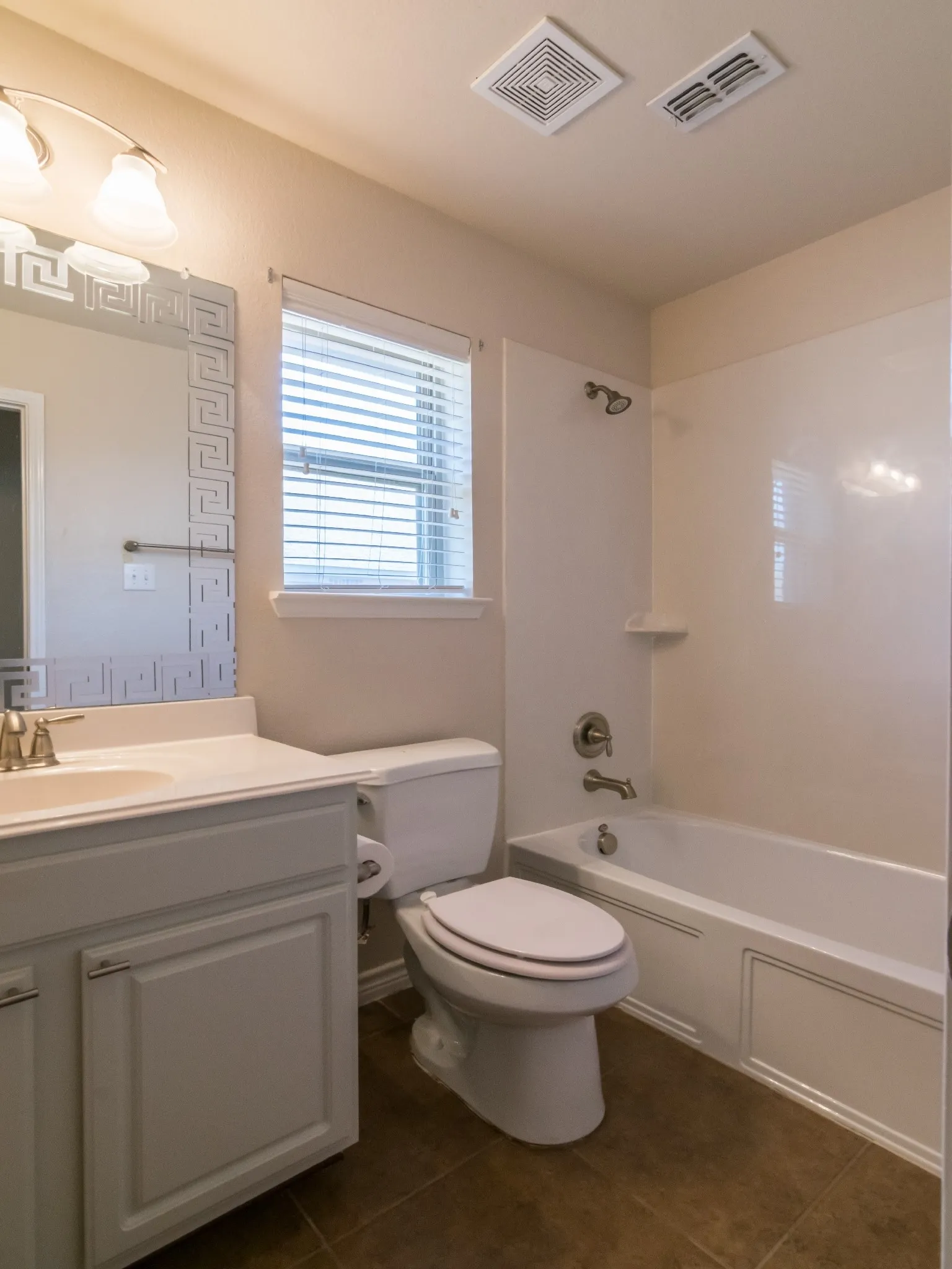 Single Family Residence For Rent in Denton County , 472 Northbrook Avenue, Oak Point, Texas 75068, 3 Bedroom, 2 Bathroom, 2 Garage spaces, 1,676 Sqft, built in 2009, mls#21361254, Real Estate Agent in Oak Point, Homes For Rent in Denton county, Homes For Rent in Oak Point, Realtor in Oak Point Texas, Real Estate Brokerage Independent Realty Texas, Luminita Cordes Realtor