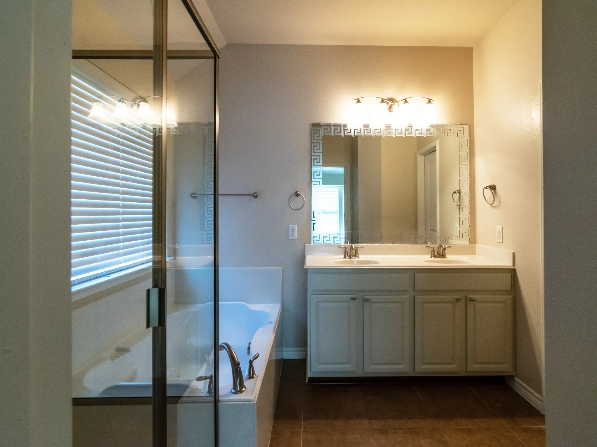 Single Family Residence For Rent in Denton County , 472 Northbrook Avenue, Oak Point, Texas 75068, 3 Bedroom, 2 Bathroom, 2 Garage spaces, 1,676 Sqft, built in 2009, mls#21361254, Real Estate Agent in Oak Point, Homes For Rent in Denton county, Homes For Rent in Oak Point, Realtor in Oak Point Texas, Real Estate Brokerage Independent Realty Texas, Luminita Cordes Realtor