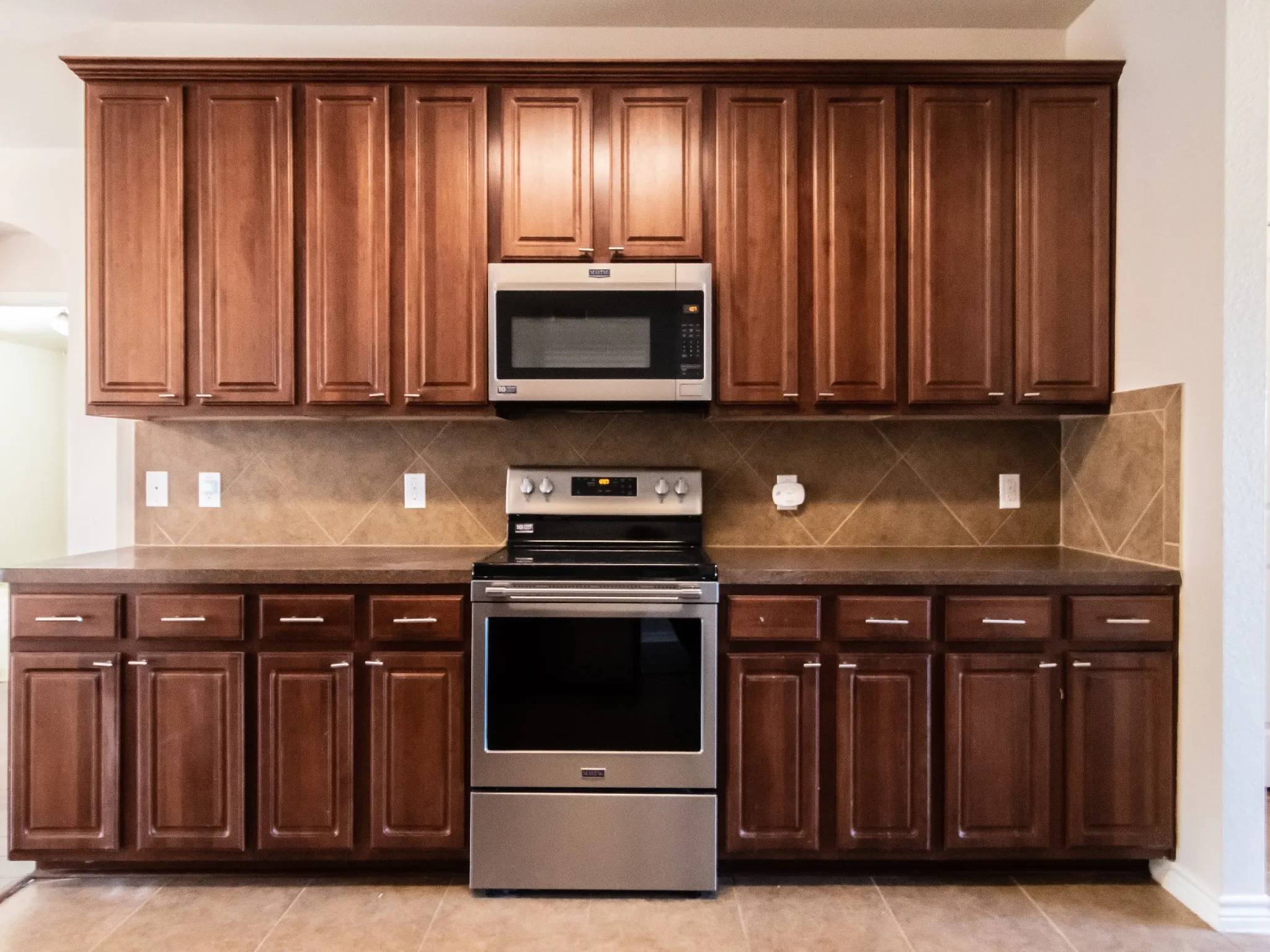 Single Family Residence For Rent in Denton County , 472 Northbrook Avenue, Oak Point, Texas 75068, 3 Bedroom, 2 Bathroom, 2 Garage spaces, 1,676 Sqft, built in 2009, mls#21361254, Real Estate Agent in Oak Point, Homes For Rent in Denton county, Homes For Rent in Oak Point, Realtor in Oak Point Texas, Real Estate Brokerage Independent Realty Texas, Luminita Cordes Realtor