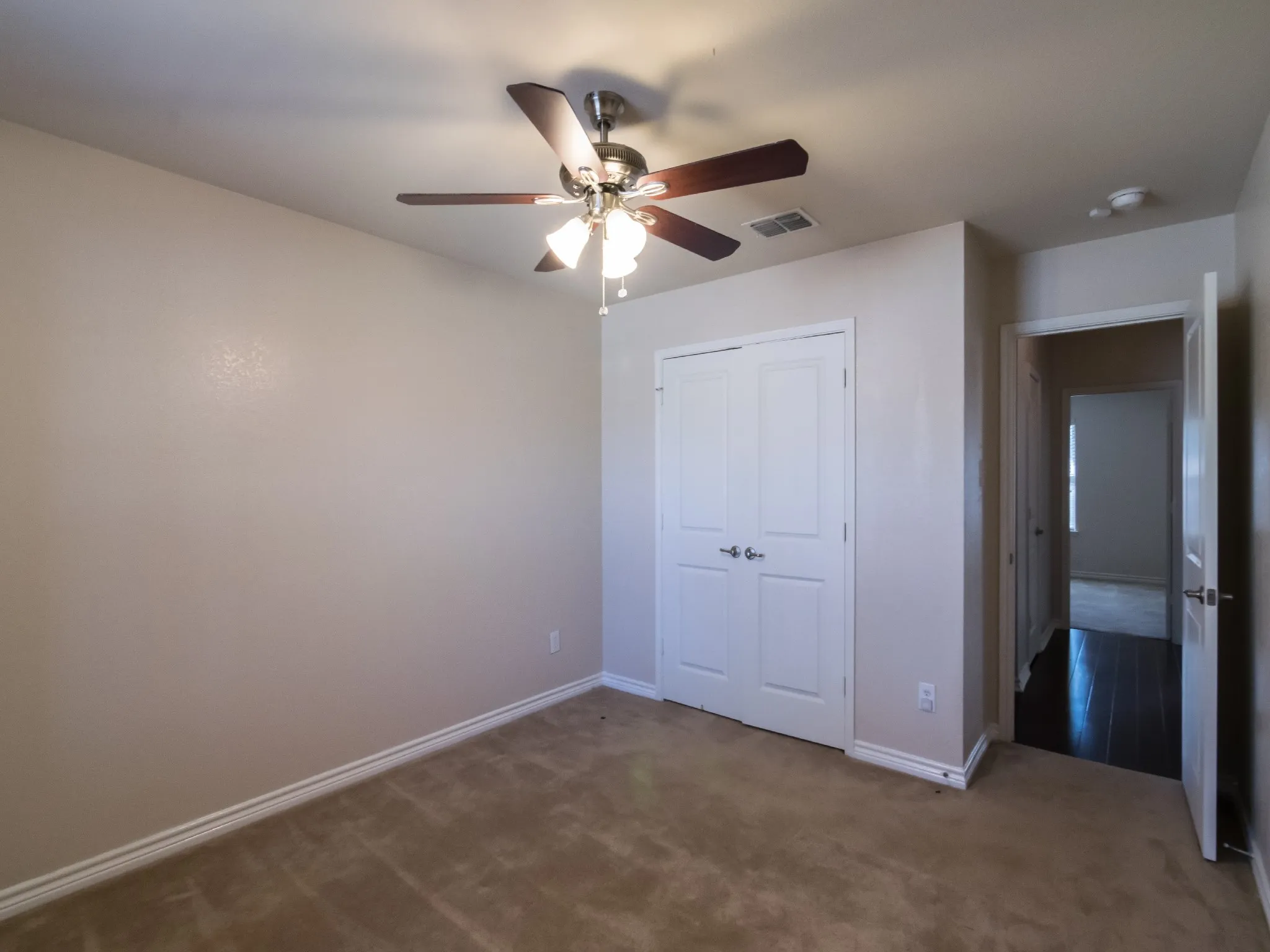 Single Family Residence For Rent in Denton County , 472 Northbrook Avenue, Oak Point, Texas 75068, 3 Bedroom, 2 Bathroom, 2 Garage spaces, 1,676 Sqft, built in 2009, mls#21361254, Real Estate Agent in Oak Point, Homes For Rent in Denton county, Homes For Rent in Oak Point, Realtor in Oak Point Texas, Real Estate Brokerage Independent Realty Texas, Luminita Cordes Realtor