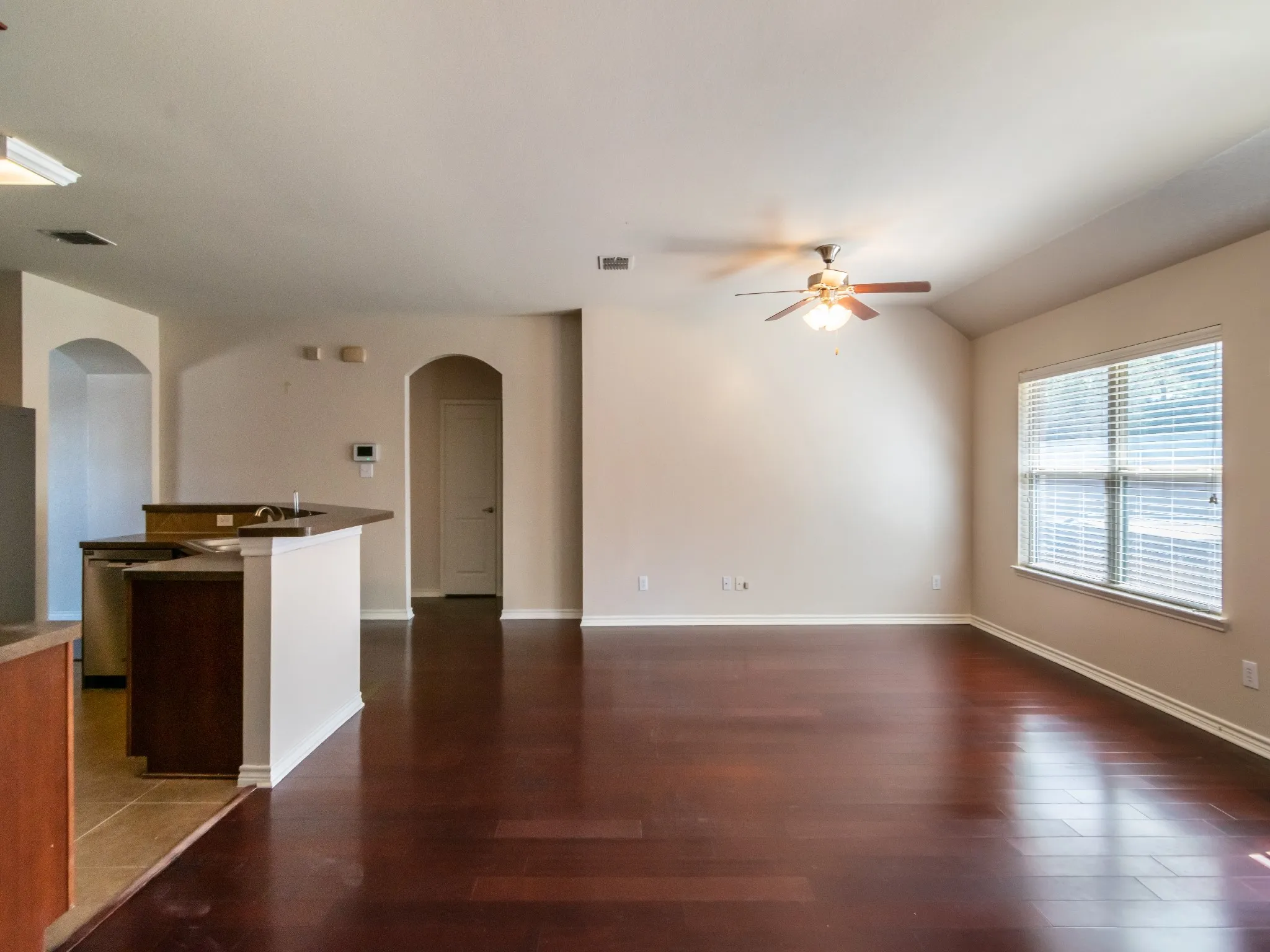 Single Family Residence For Rent in Denton County , 472 Northbrook Avenue, Oak Point, Texas 75068, 3 Bedroom, 2 Bathroom, 2 Garage spaces, 1,676 Sqft, built in 2009, mls#21361254, Real Estate Agent in Oak Point, Homes For Rent in Denton county, Homes For Rent in Oak Point, Realtor in Oak Point Texas, Real Estate Brokerage Independent Realty Texas, Luminita Cordes Realtor