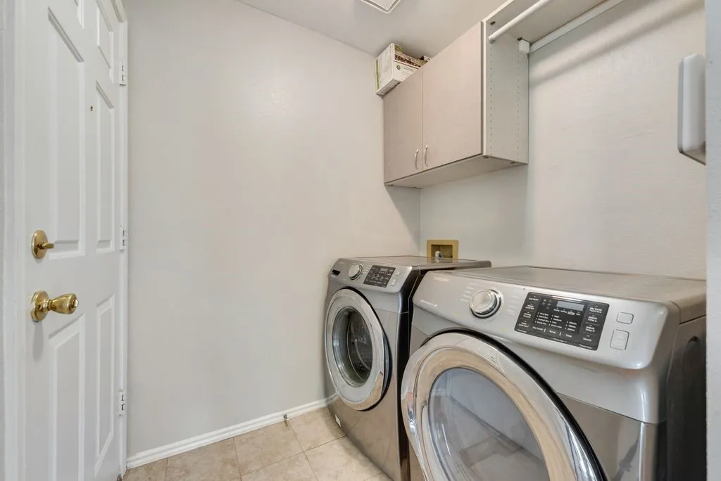 Single Family Residence For Rent in Collin County , 7581 Lancelot Road, Frisco, Texas 75035, 3 Bedroom, 2 Bathroom, 2 Garage spaces, 1,491 Sqft, built in 1993, mls#21360819, Real Estate Agent in Frisco, Homes For Rent in Collin county, Homes For Rent in Frisco, Realtor in Frisco Texas, Real Estate Brokerage Independent Realty Texas, Luminita Cordes Realtor