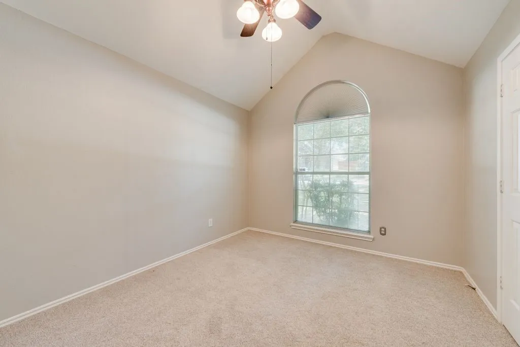 Single Family Residence For Rent in Collin County , 7581 Lancelot Road, Frisco, Texas 75035, 3 Bedroom, 2 Bathroom, 2 Garage spaces, 1,491 Sqft, built in 1993, mls#21360819, Real Estate Agent in Frisco, Homes For Rent in Collin county, Homes For Rent in Frisco, Realtor in Frisco Texas, Real Estate Brokerage Independent Realty Texas, Luminita Cordes Realtor