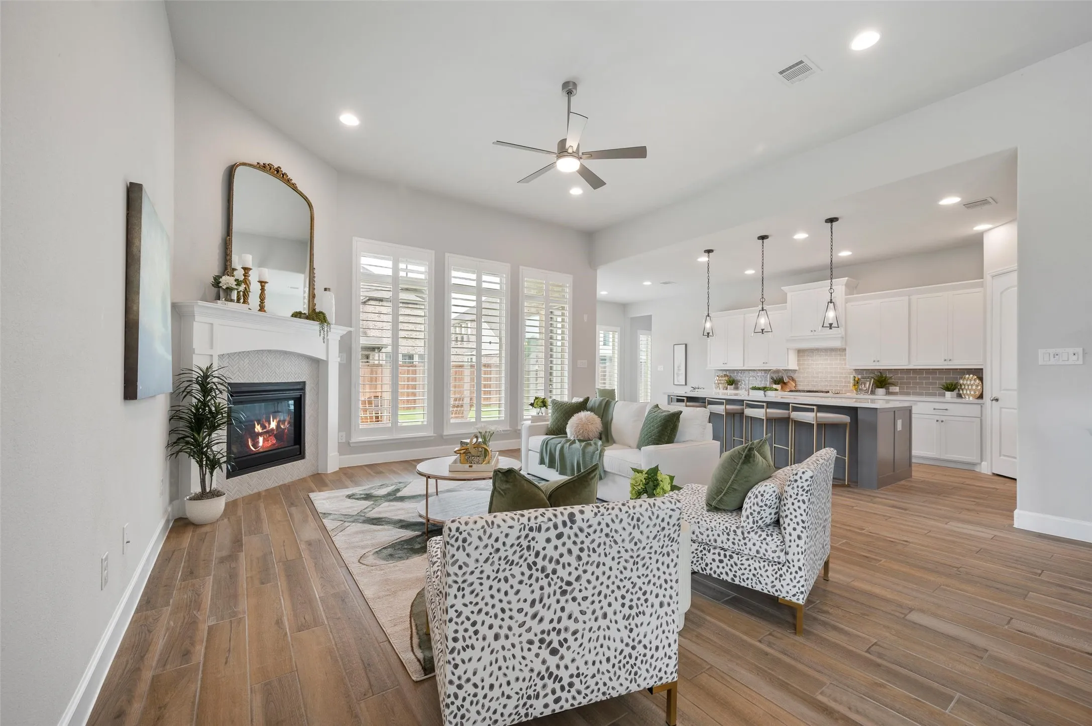 Single Family Residence For Sale in Denton County , 1008 Turtle Creek Avenue, Denton, Texas 76210, 4 Bedroom, 4 Bathroom, 3 Garage spaces, 2,964 Sqft, built in 2021, mls#21361257, Real Estate Agent in Denton, Homes For Sale in Denton county, Homes For Sale in Denton, Realtor in Denton Texas, Real Estate Brokerage Independent Realty Texas, Luminita Cordes Realtor