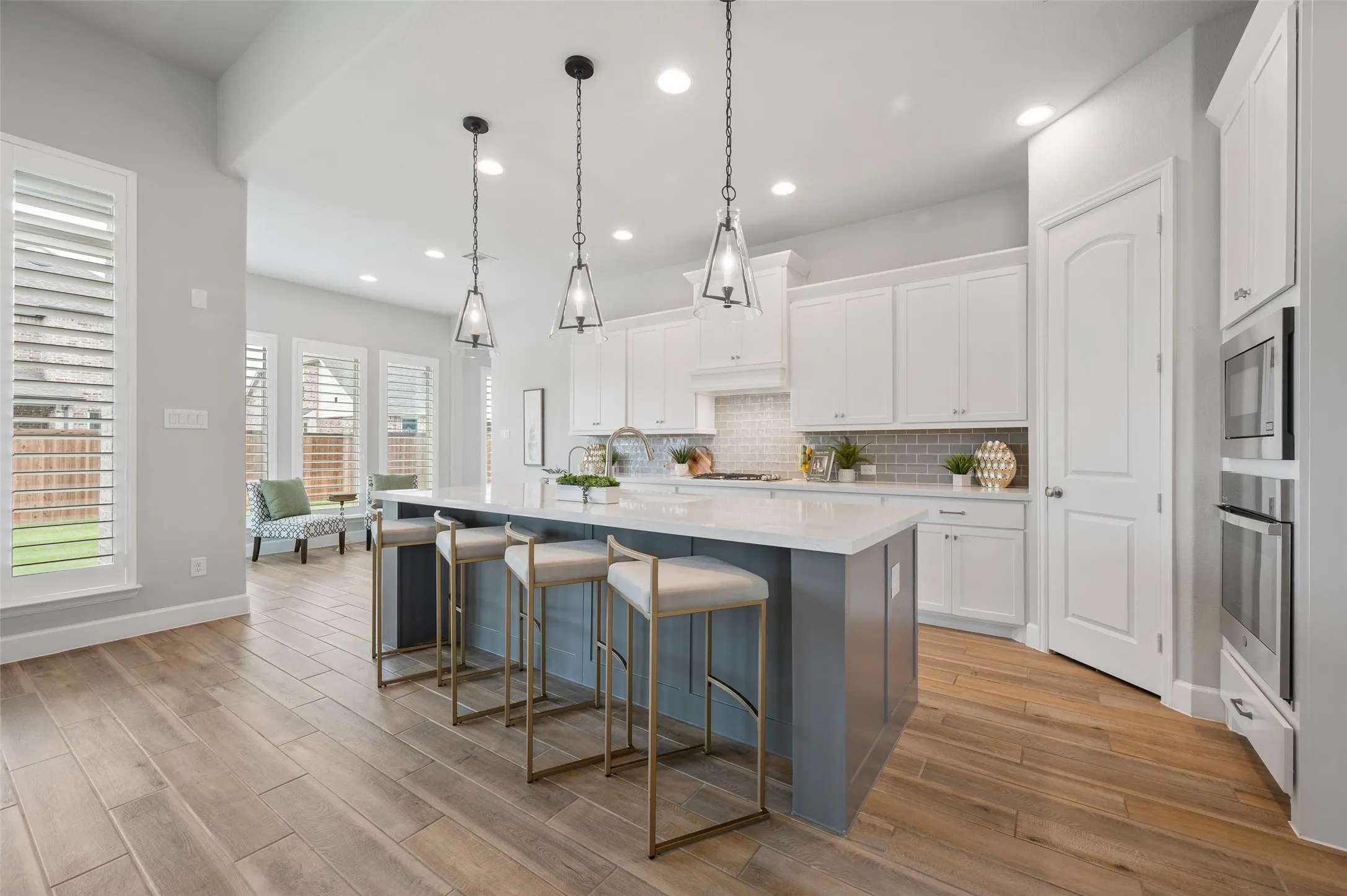 Single Family Residence For Sale in Denton County , 1008 Turtle Creek Avenue, Denton, Texas 76210, 4 Bedroom, 4 Bathroom, 3 Garage spaces, 2,964 Sqft, built in 2021, mls#21361257, Real Estate Agent in Denton, Homes For Sale in Denton county, Homes For Sale in Denton, Realtor in Denton Texas, Real Estate Brokerage Independent Realty Texas, Luminita Cordes Realtor
