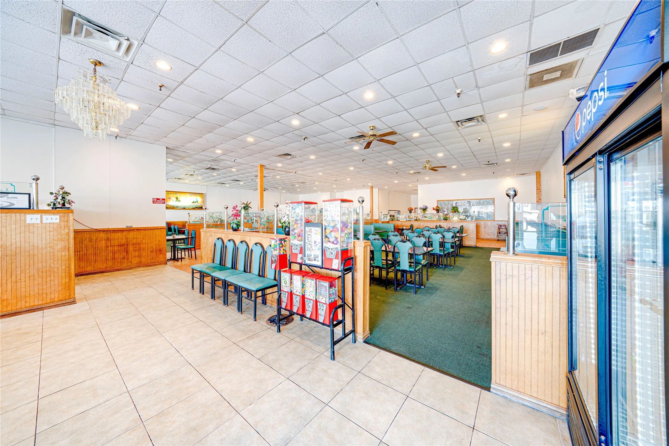 Retail For Sale in Kaufman County , 1400 W Moore Avenue B, Terrell, Texas 75160, 0, 0, Garage spaces, 0 Sqft, built in 1970, mls#21361260, Real Estate Agent in Terrell, Homes For Sale in Kaufman county, Homes For Sale in Terrell, Realtor in Terrell Texas, Real Estate Brokerage Independent Realty Texas, Luminita Cordes Realtor
