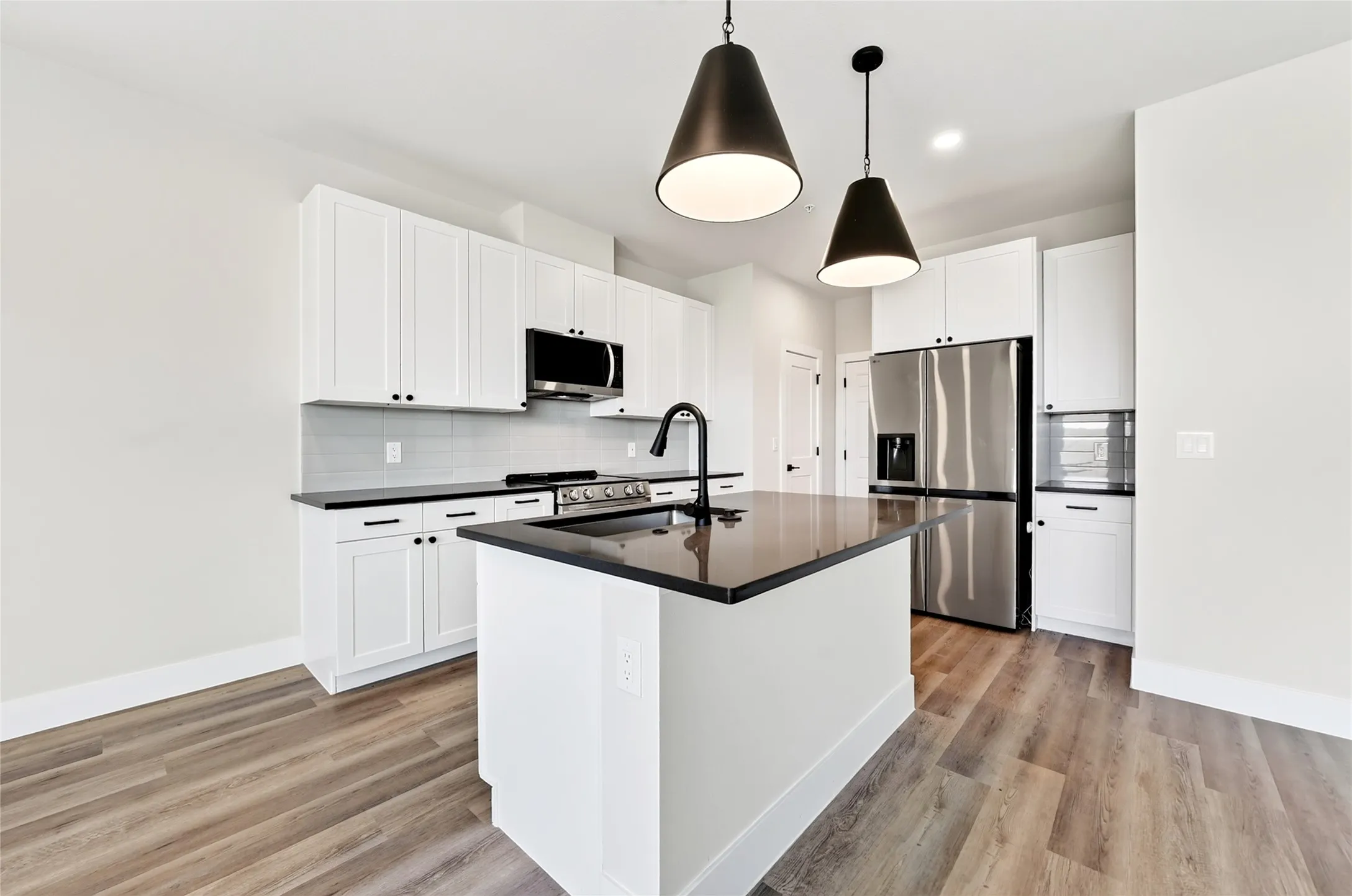 Townhouse For Rent in Collin County , 207 Melody Lane, Melissa, Texas 75454, 3 Bedroom, 3 Bathroom, 2 Garage spaces, 1,798 Sqft, built in 2026, mls#21361133, Real Estate Agent in Melissa, Homes For Rent in Collin county, Homes For Rent in Melissa, Realtor in Melissa Texas, Real Estate Brokerage Independent Realty Texas, Luminita Cordes Realtor