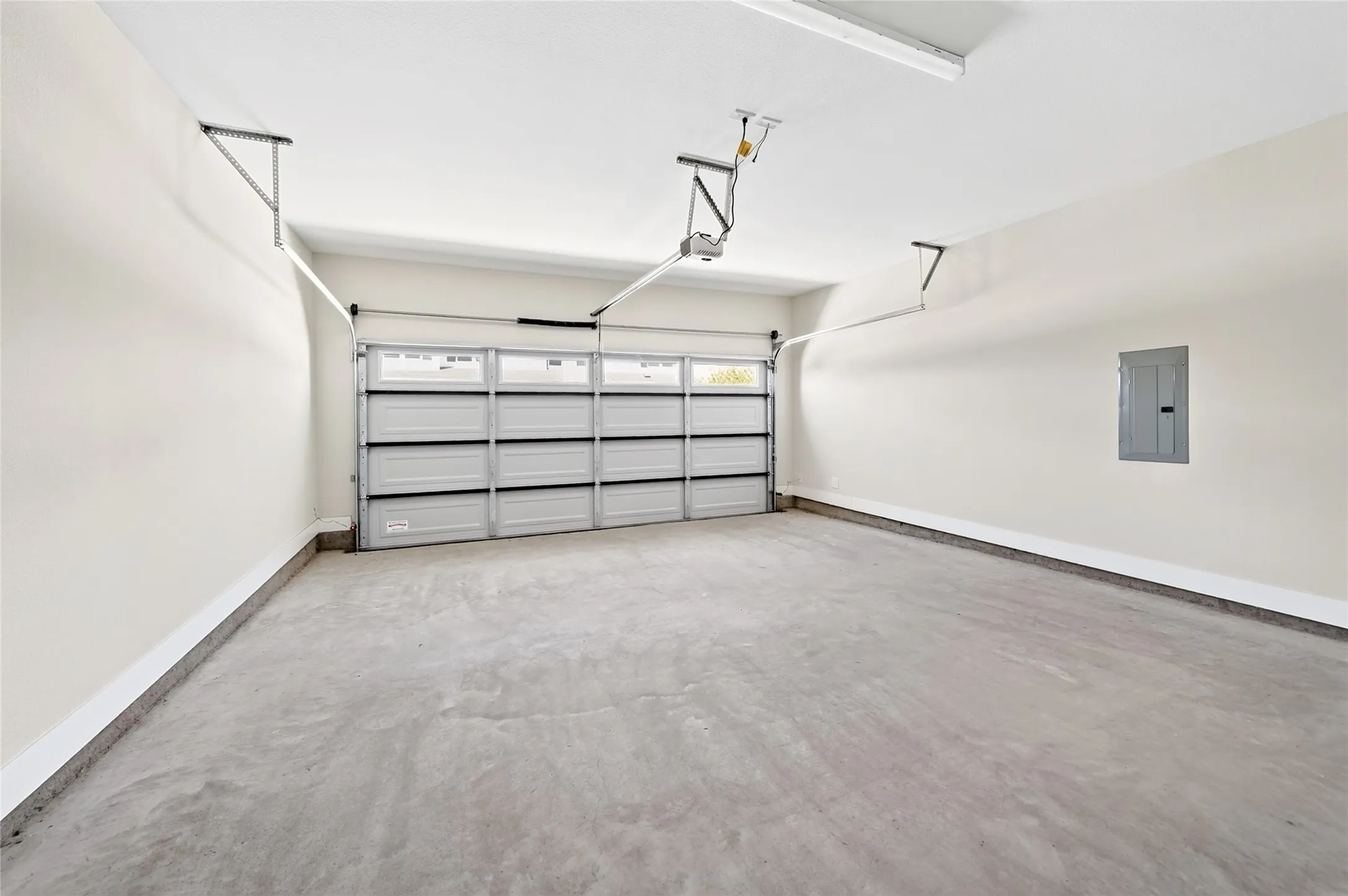 Townhouse For Rent in Collin County , 207 Melody Lane, Melissa, Texas 75454, 3 Bedroom, 3 Bathroom, 2 Garage spaces, 1,798 Sqft, built in 2026, mls#21361133, Real Estate Agent in Melissa, Homes For Rent in Collin county, Homes For Rent in Melissa, Realtor in Melissa Texas, Real Estate Brokerage Independent Realty Texas, Luminita Cordes Realtor