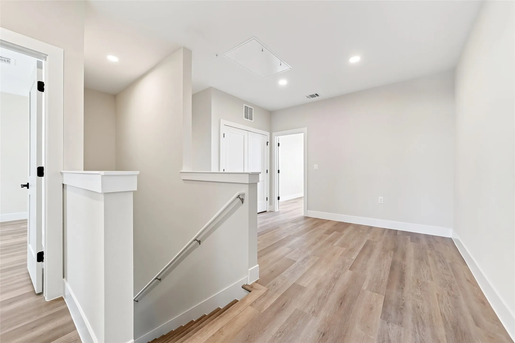 Townhouse For Rent in Collin County , 207 Melody Lane, Melissa, Texas 75454, 3 Bedroom, 3 Bathroom, 2 Garage spaces, 1,798 Sqft, built in 2026, mls#21361133, Real Estate Agent in Melissa, Homes For Rent in Collin county, Homes For Rent in Melissa, Realtor in Melissa Texas, Real Estate Brokerage Independent Realty Texas, Luminita Cordes Realtor