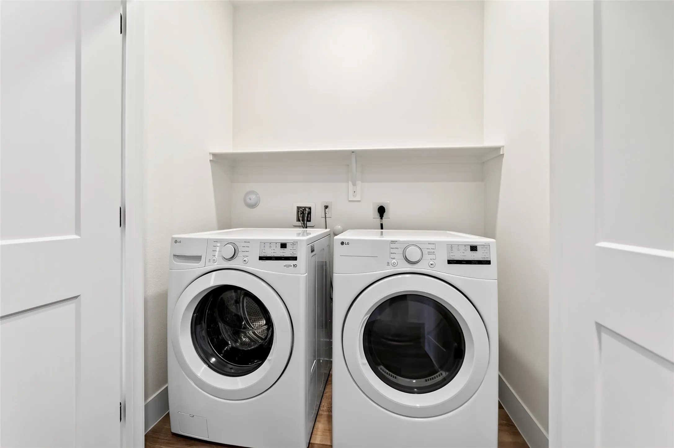 Townhouse For Rent in Collin County , 205 Melody Lane, Melissa, Texas 75454, 3 Bedroom, 3 Bathroom, 2 Garage spaces, 1,798 Sqft, built in 2026, mls#21361107, Real Estate Agent in Melissa, Homes For Rent in Collin county, Homes For Rent in Melissa, Realtor in Melissa Texas, Real Estate Brokerage Independent Realty Texas, Luminita Cordes Realtor
