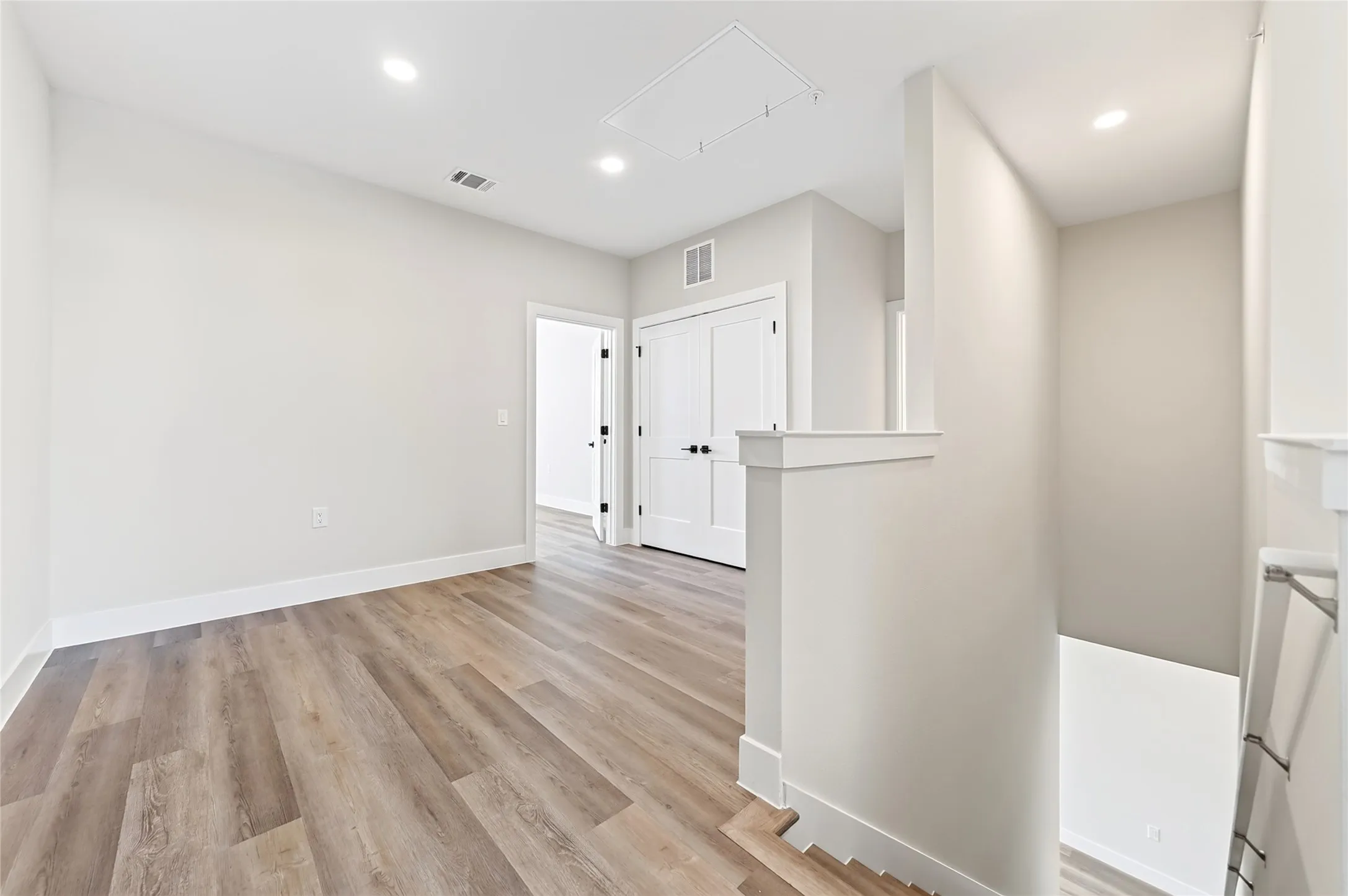 Townhouse For Rent in Collin County , 205 Melody Lane, Melissa, Texas 75454, 3 Bedroom, 3 Bathroom, 2 Garage spaces, 1,798 Sqft, built in 2026, mls#21361107, Real Estate Agent in Melissa, Homes For Rent in Collin county, Homes For Rent in Melissa, Realtor in Melissa Texas, Real Estate Brokerage Independent Realty Texas, Luminita Cordes Realtor