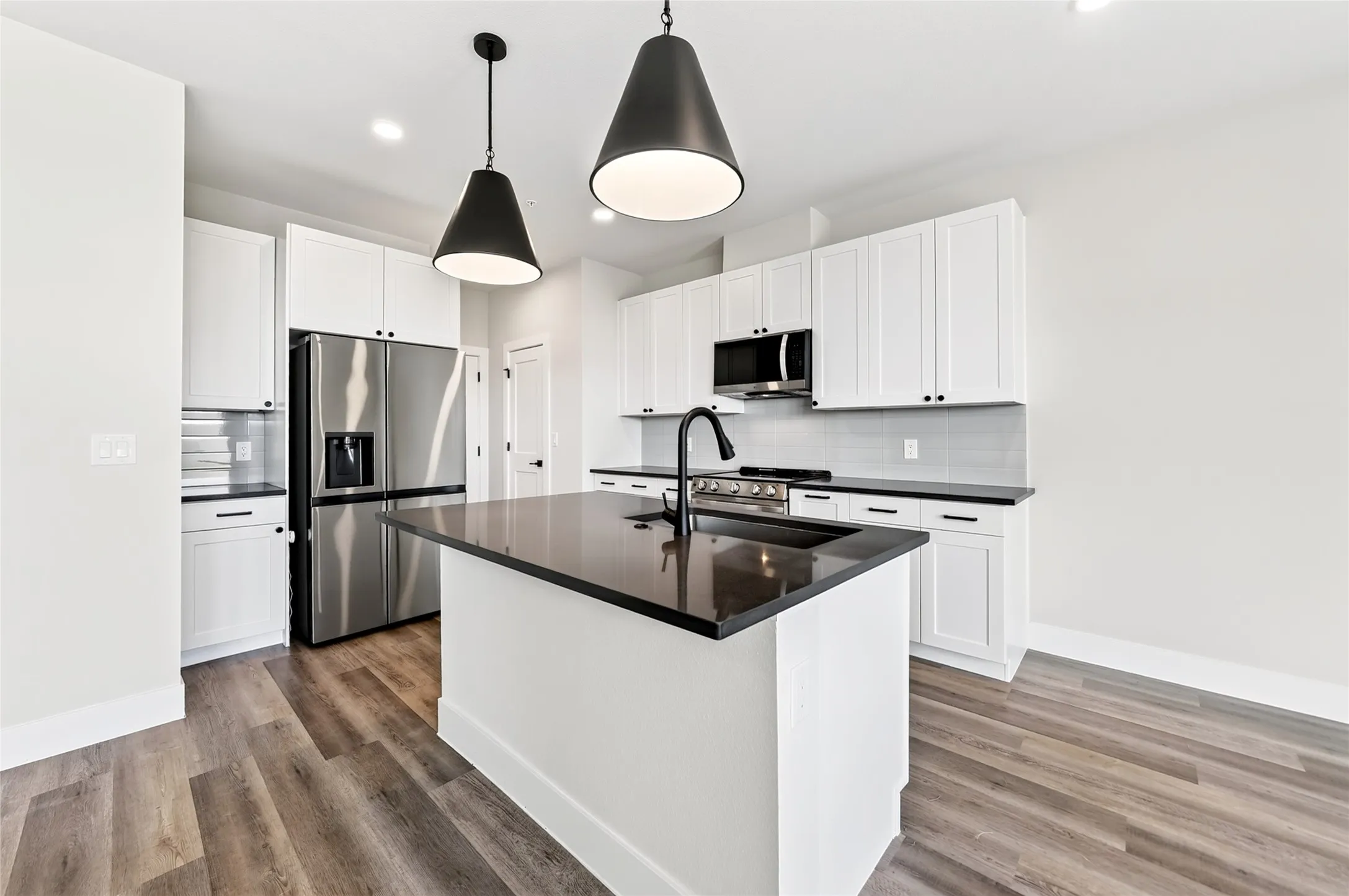 Townhouse For Rent in Collin County , 205 Melody Lane, Melissa, Texas 75454, 3 Bedroom, 3 Bathroom, 2 Garage spaces, 1,798 Sqft, built in 2026, mls#21361107, Real Estate Agent in Melissa, Homes For Rent in Collin county, Homes For Rent in Melissa, Realtor in Melissa Texas, Real Estate Brokerage Independent Realty Texas, Luminita Cordes Realtor